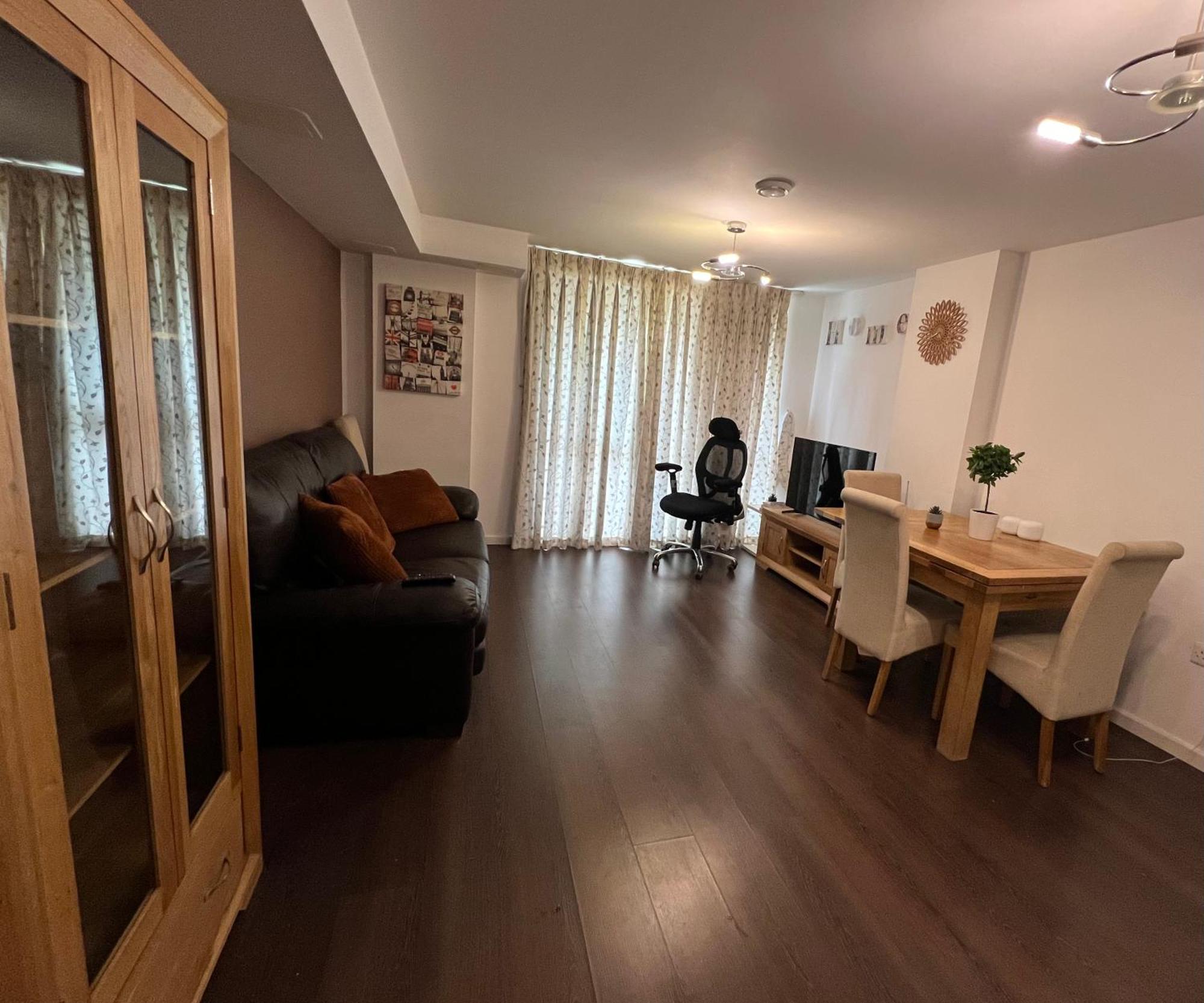 Apartment The Spot London