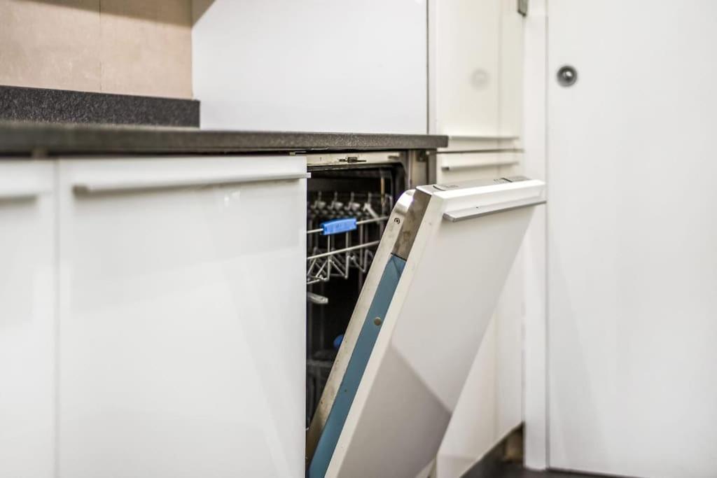 Chic 2 Bedroom Flat In Marble Arch Apartment *