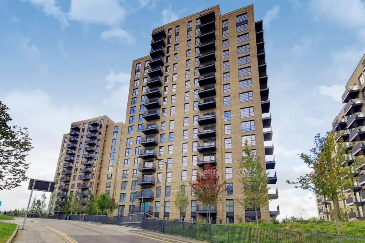 Modern And Chic At Ferrum Near Wembley Park Apartment London