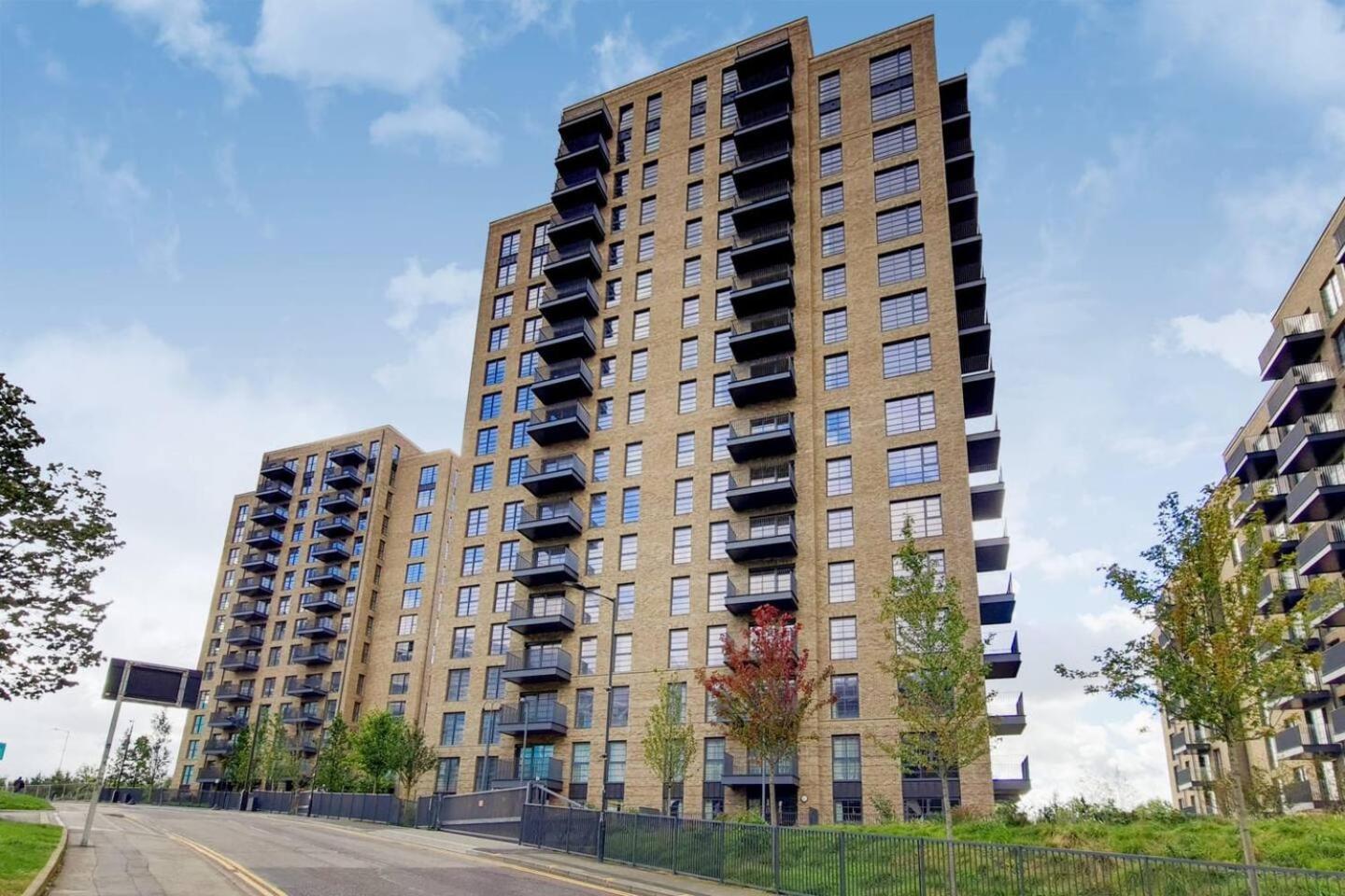 Apartment Modern And Chic At Ferrum Near Wembley Park London