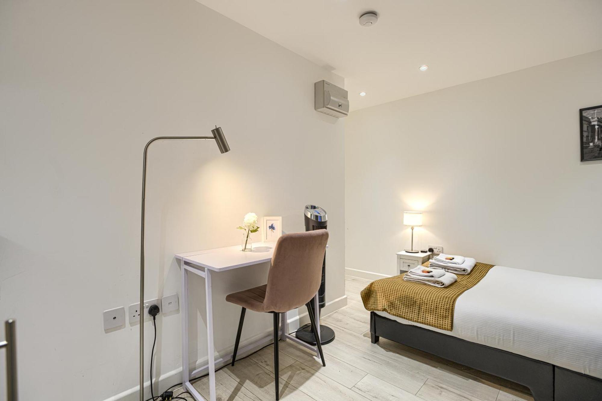 Apartment The Finsbury Deluxe London