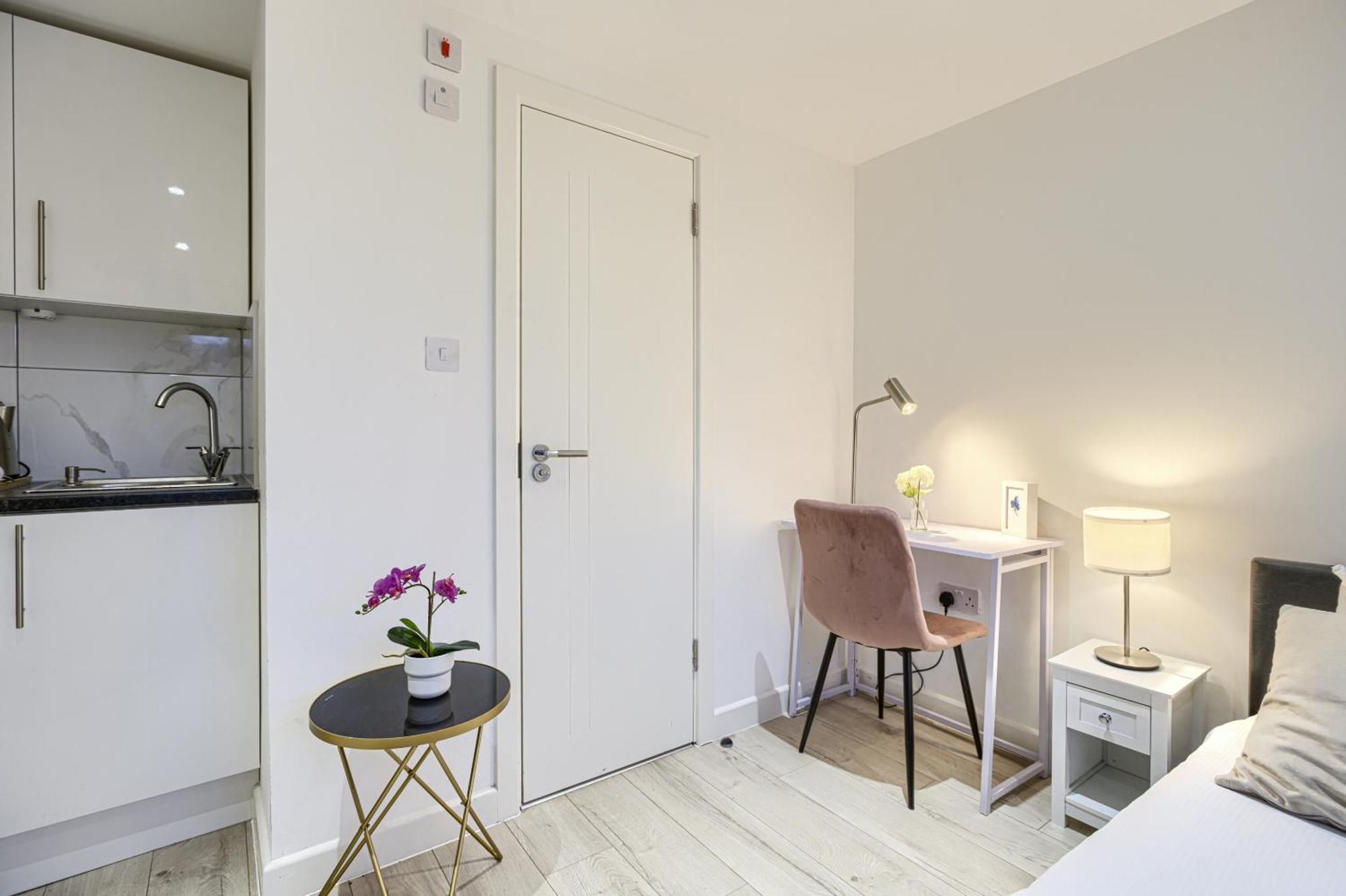 The Finsbury Deluxe Apartment London