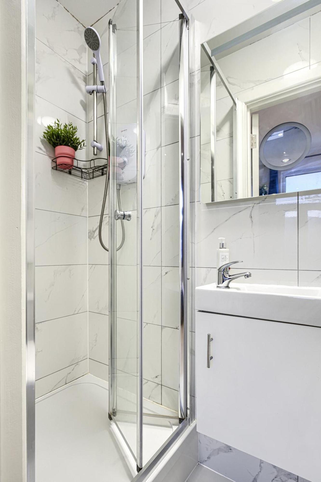 The Finsbury Deluxe Apartment London