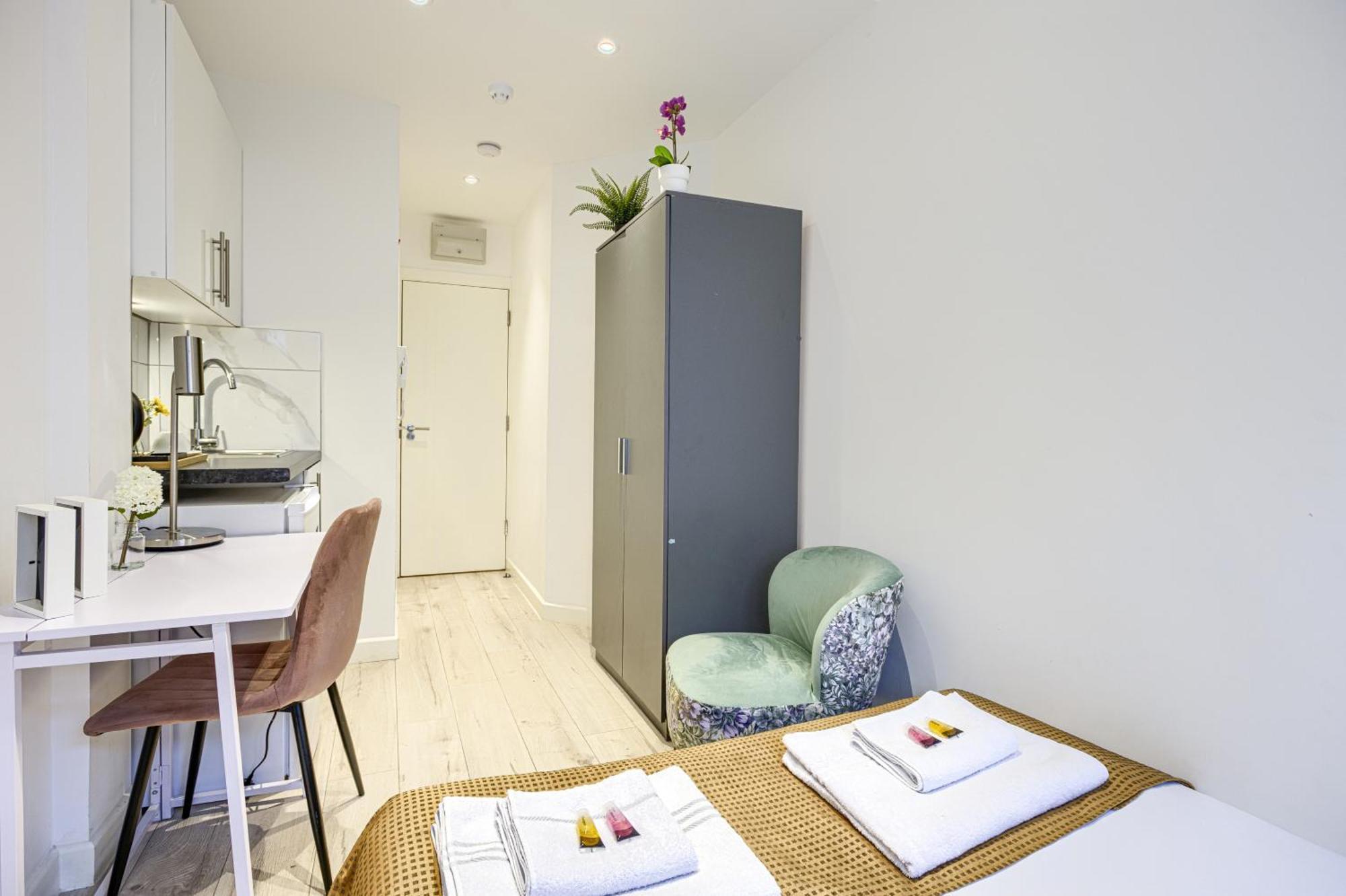 The Finsbury Deluxe London