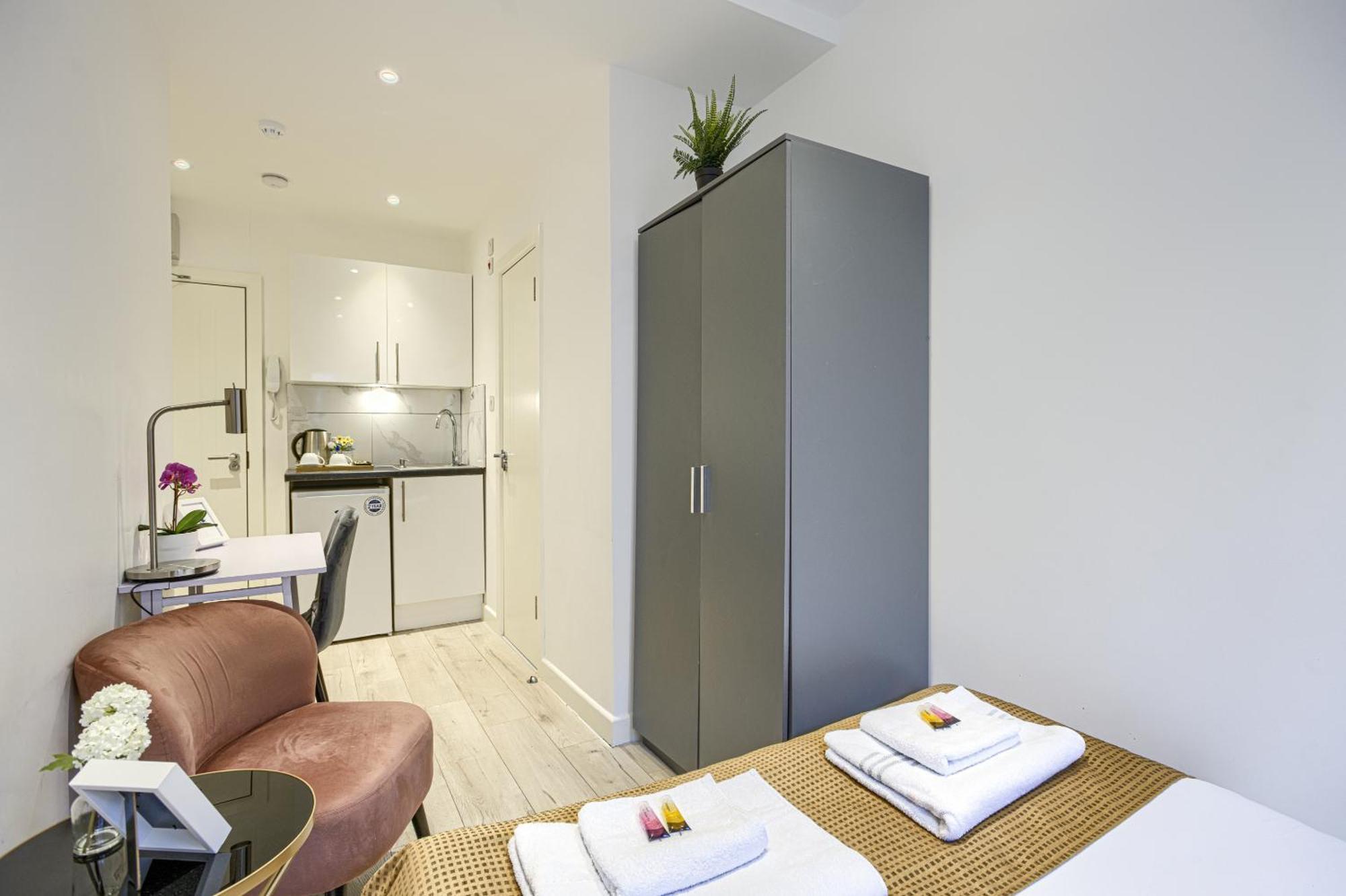 The Finsbury Deluxe * London