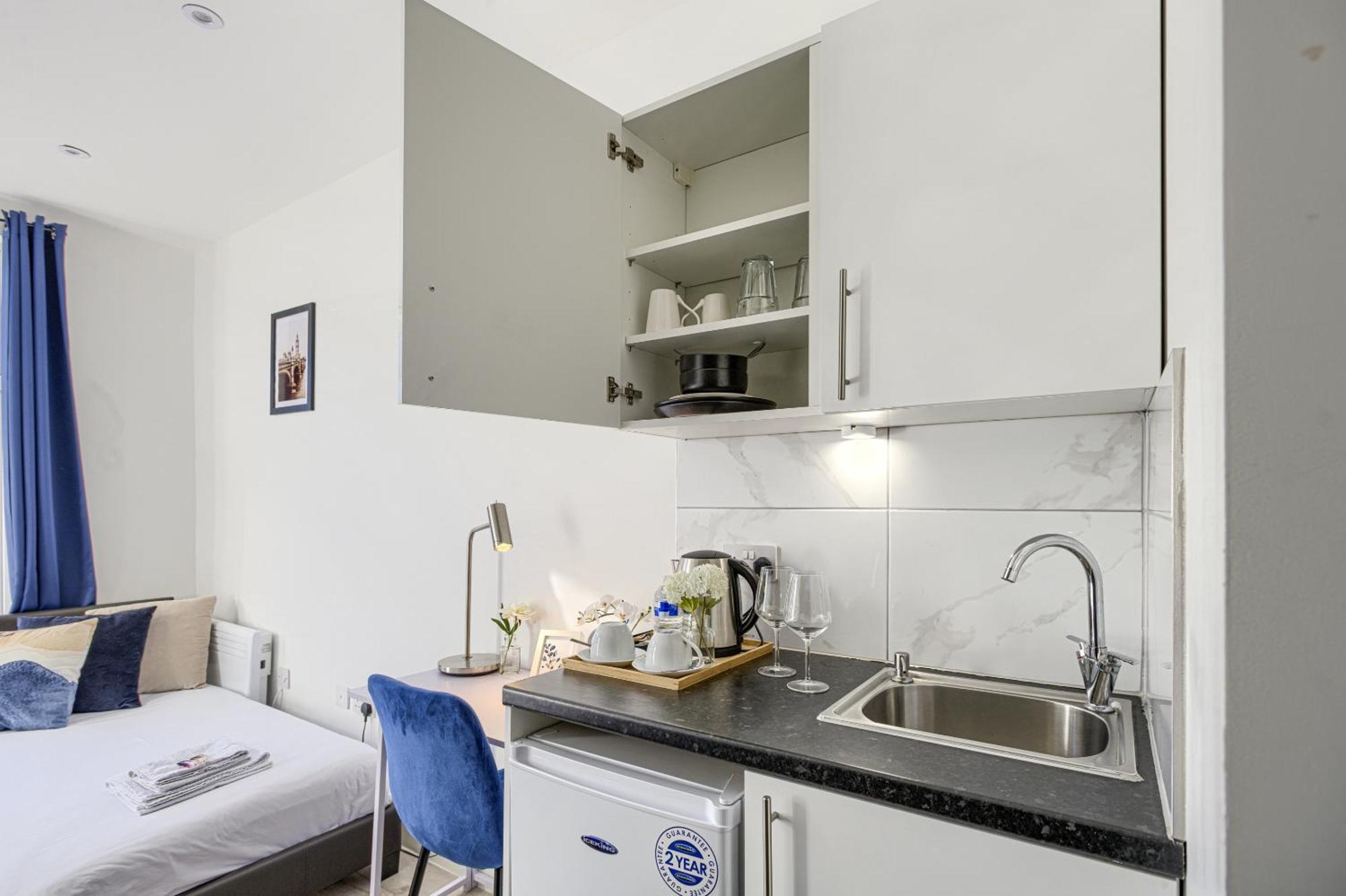 The Finsbury Deluxe Apartment *