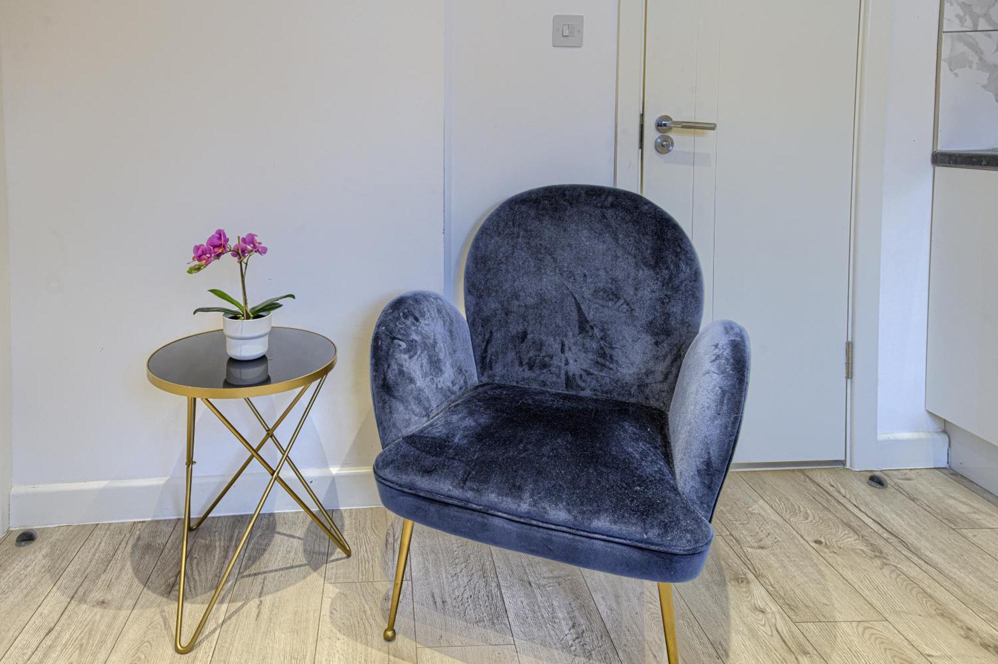 The Finsbury Deluxe