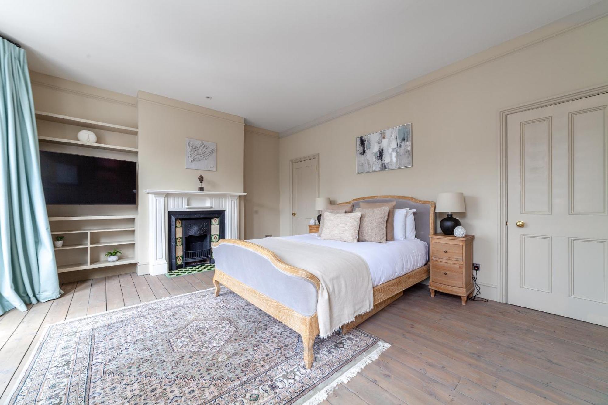 The Clapham House *