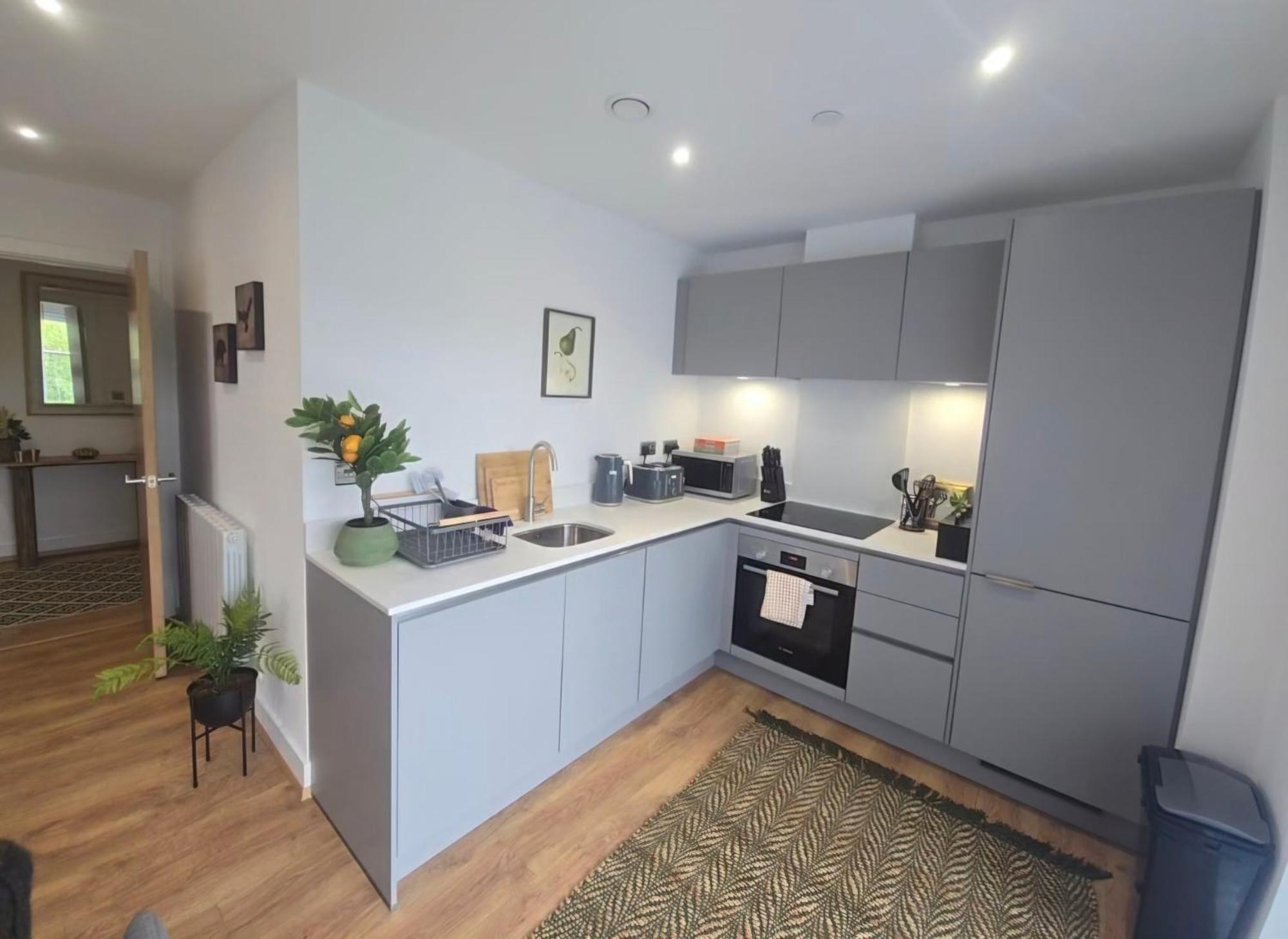 Snuggle Inn: Riverside With Thames Views Apartment