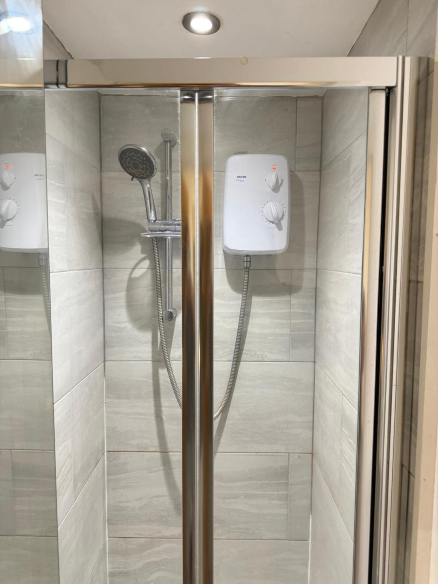 Cozy En-suite Near Stratford Gasthuis