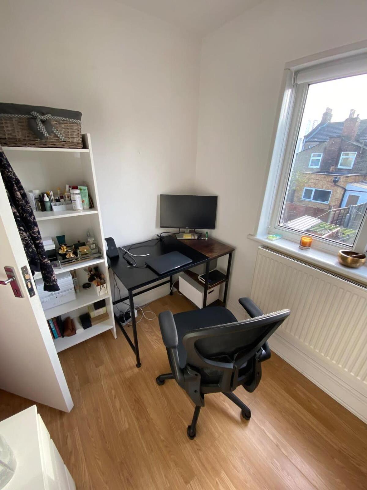 Vibrant & Funky 1bd Flat - 12 Mins To Stratford! Apartment *