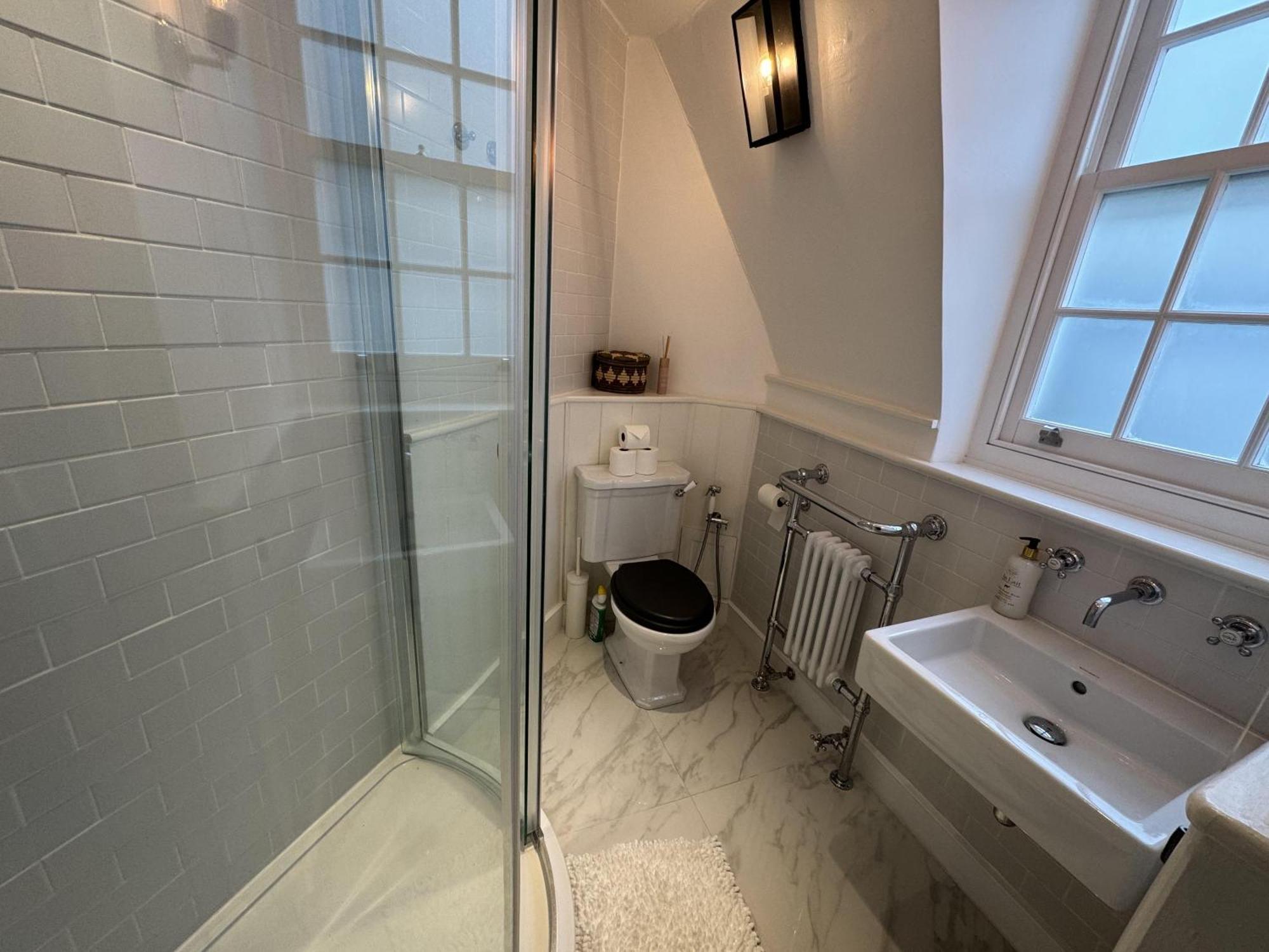 Centrally Located Stunning 3bed 2bath Se1 Holiday home