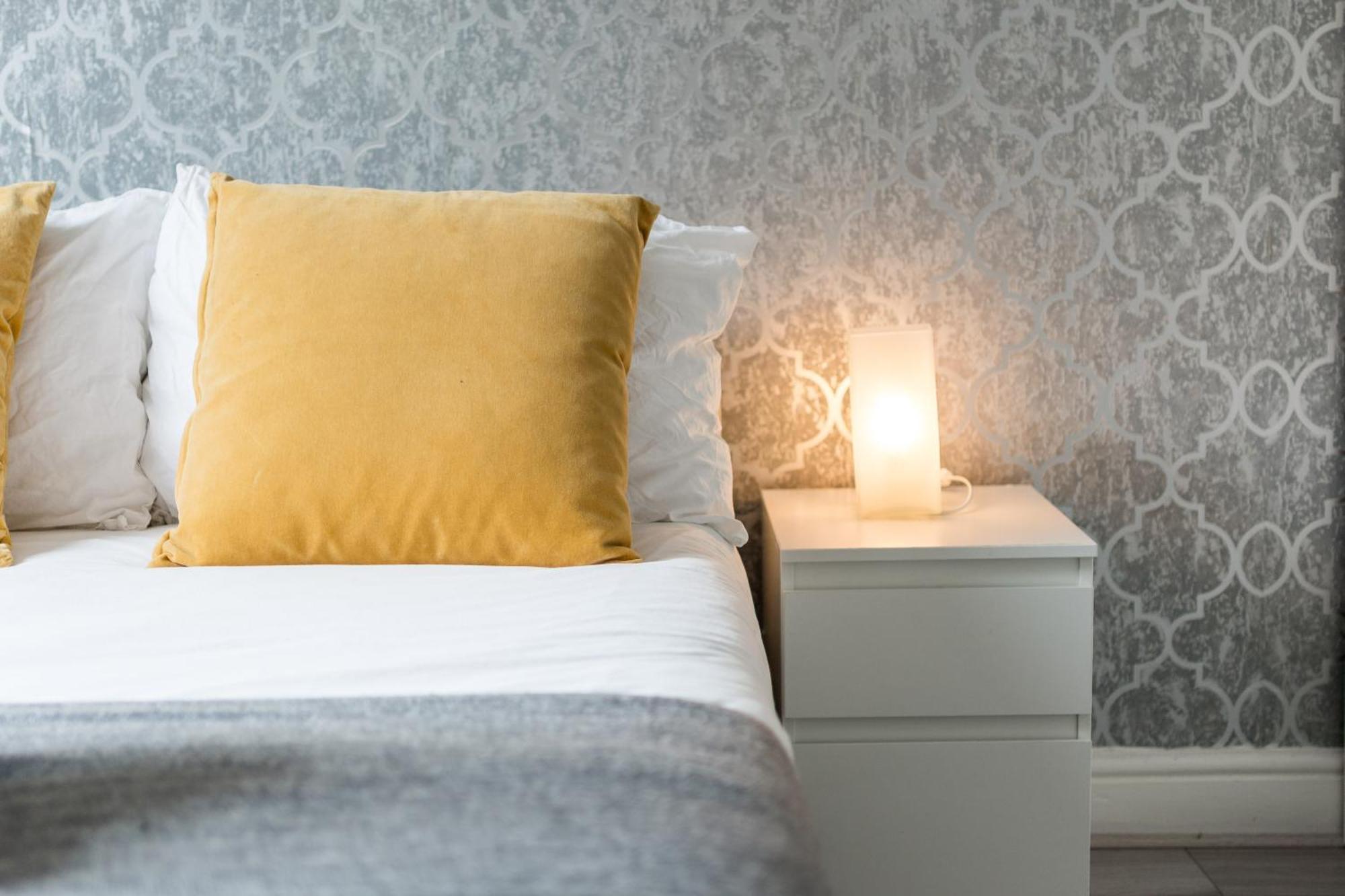 Private Double Shared Bathroom Near Centre London