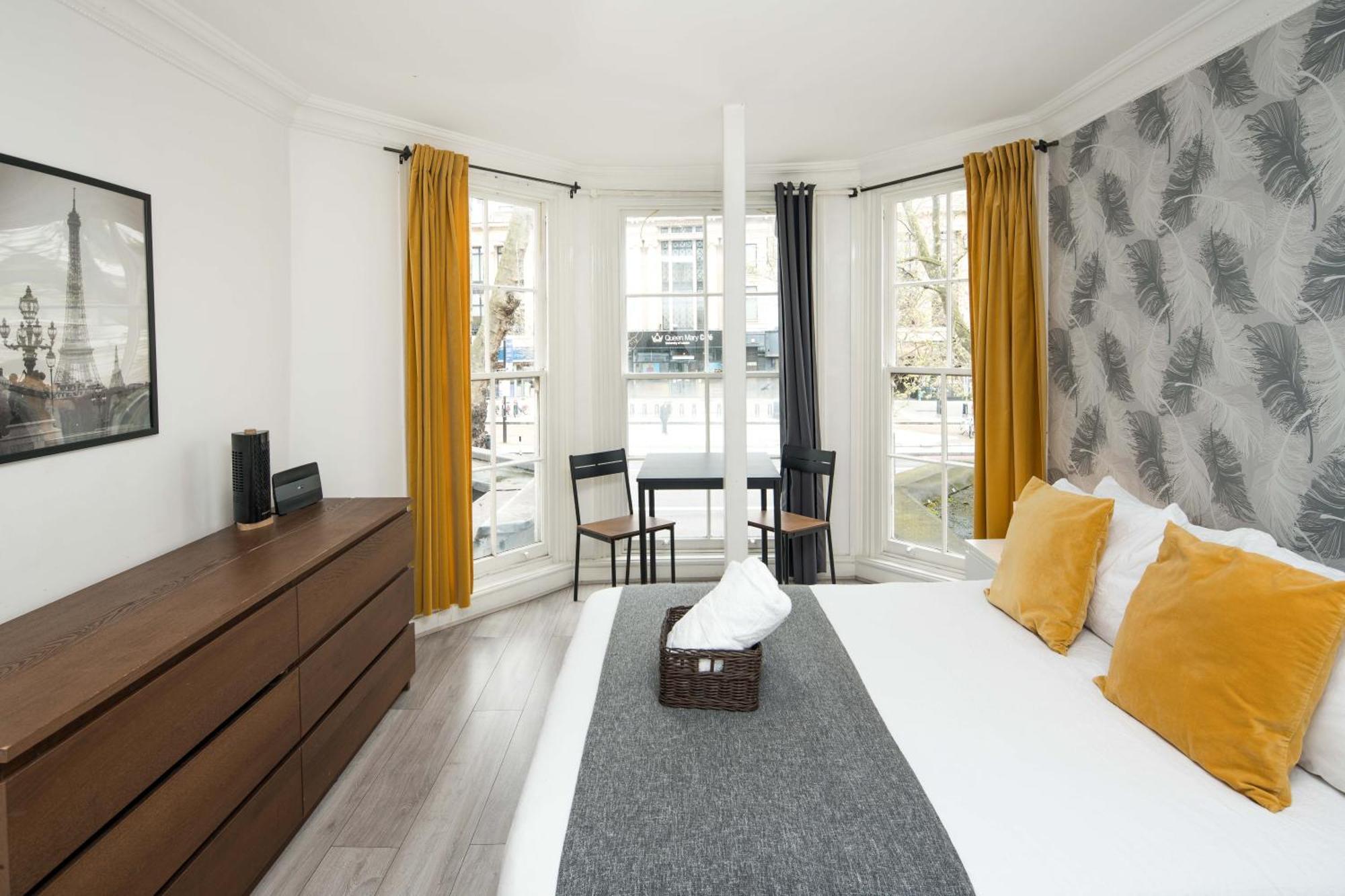 Private Double Shared Bathroom Near Centre * London