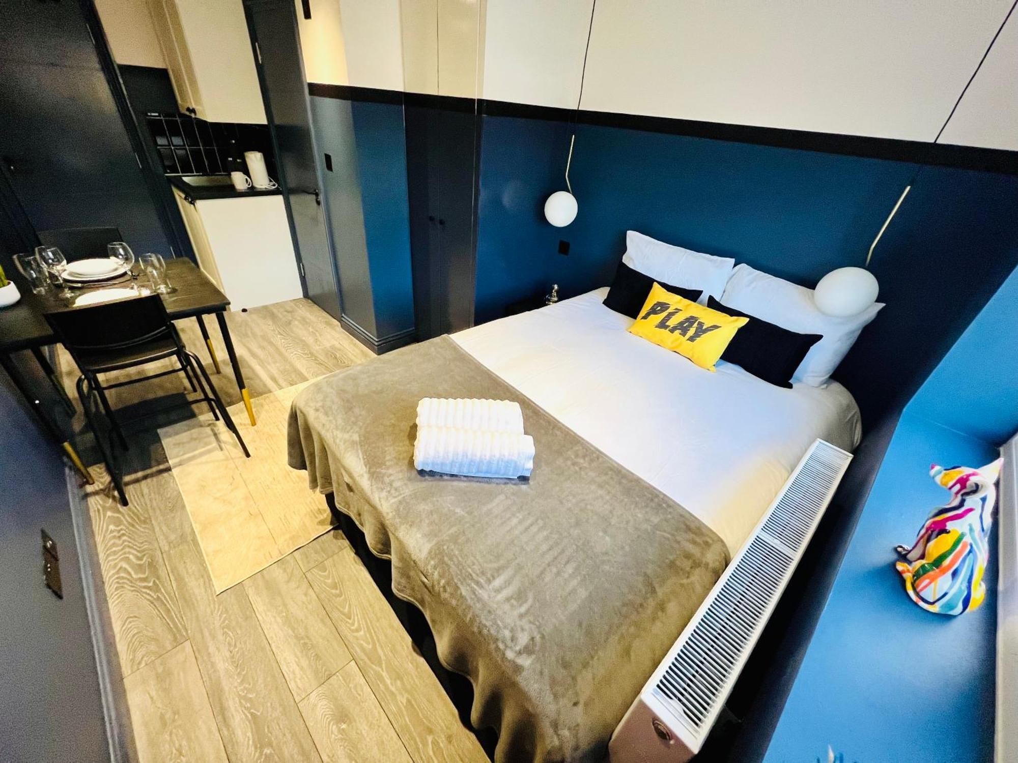 Gasthof 61 Studio, Ideal For Tourists High Recommend!!! *