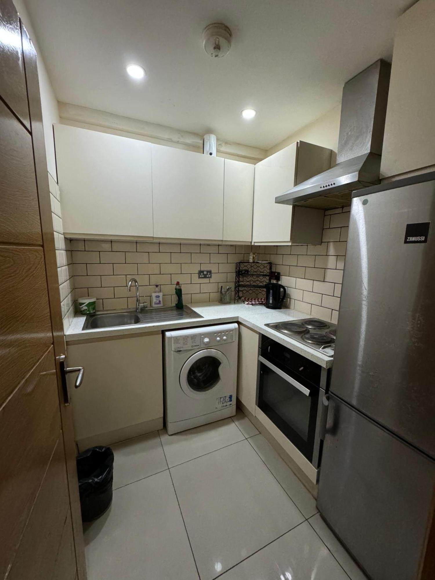 Apartment Marble Arch Collection *