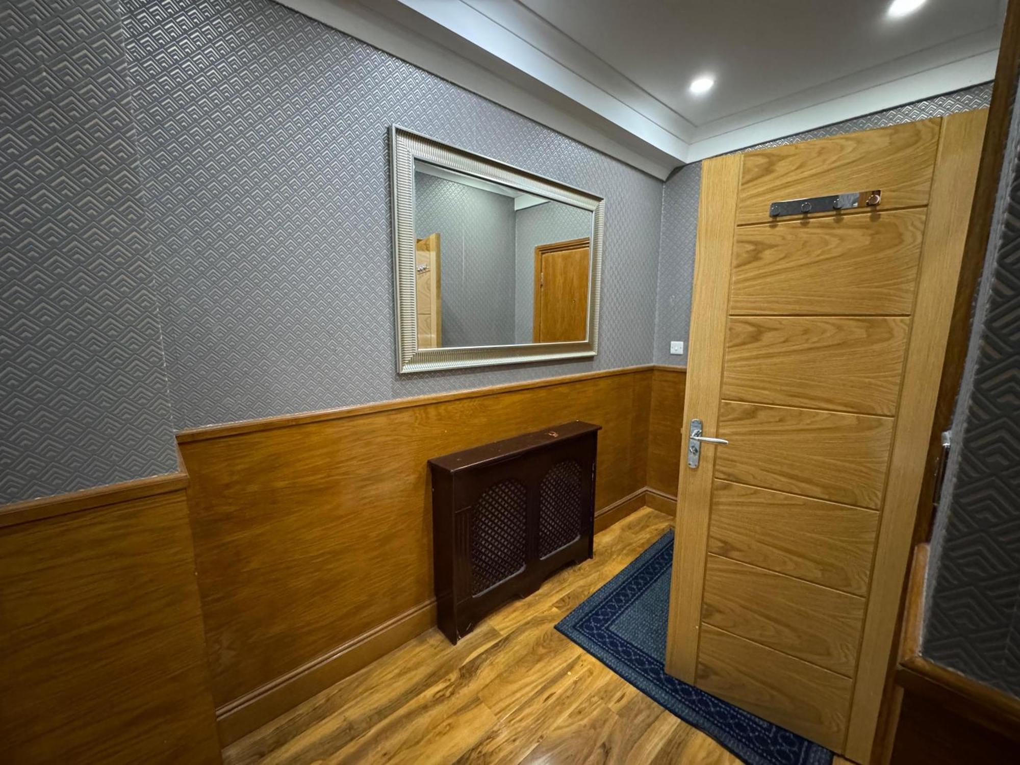 Marble Arch Collection Apartment *