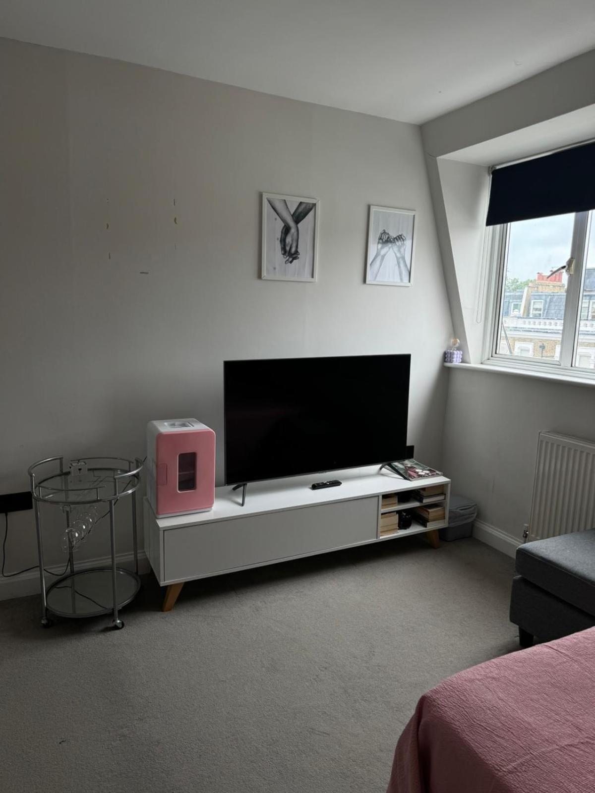 Kensington Place Apartment *