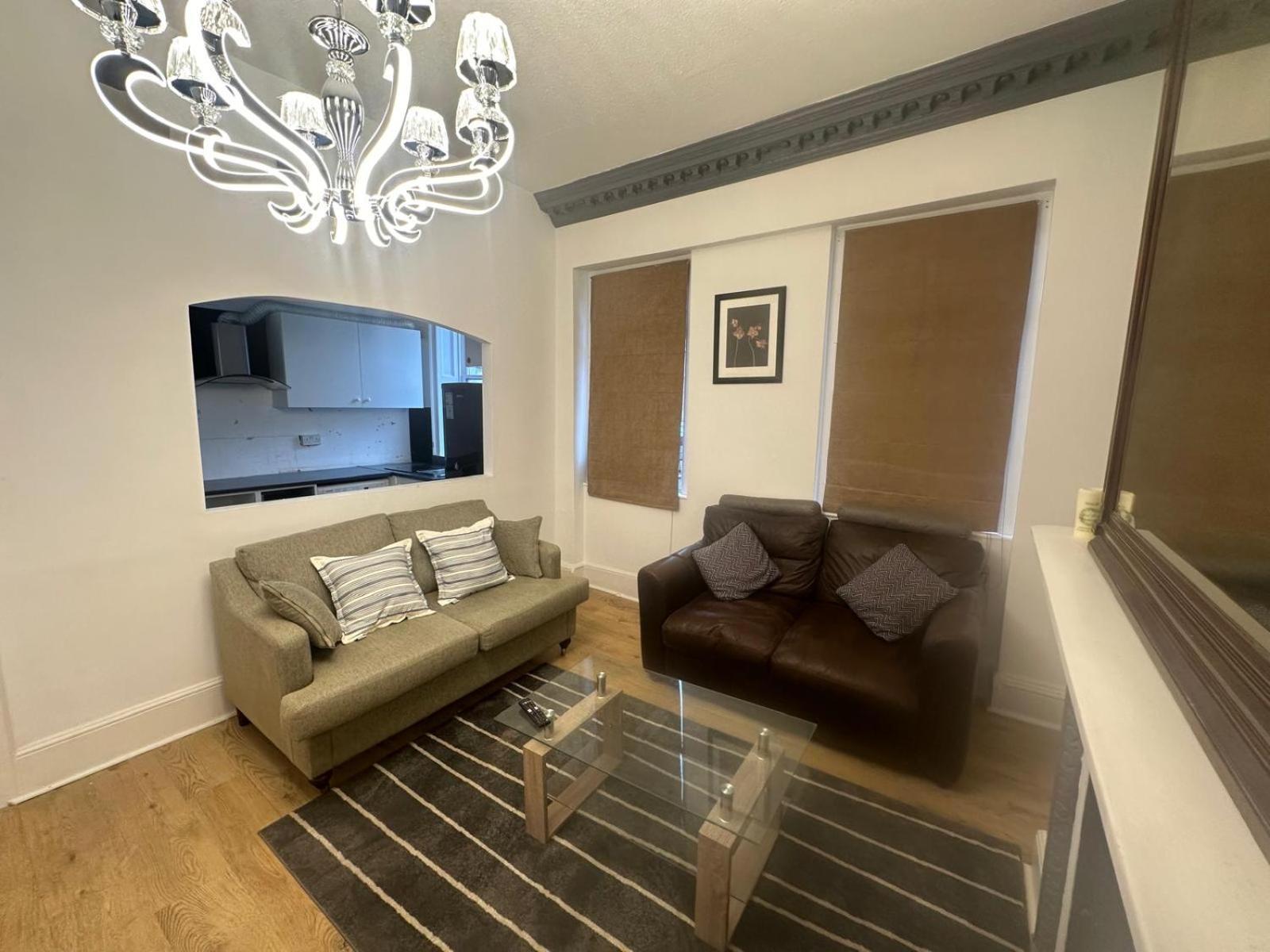 First Floor One Bed In West * Londen