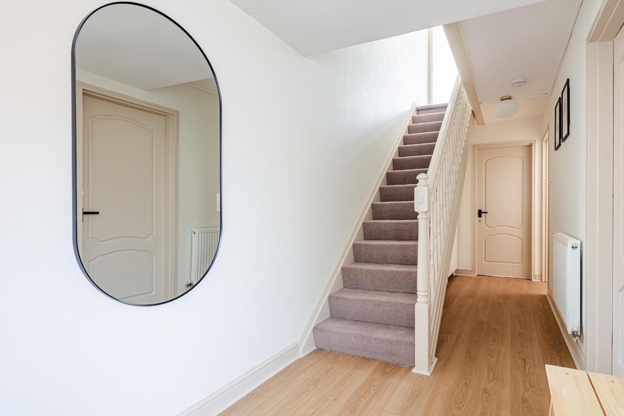 River Thames & Tate Britain - 4br With Patio - Cityapartmentstay London