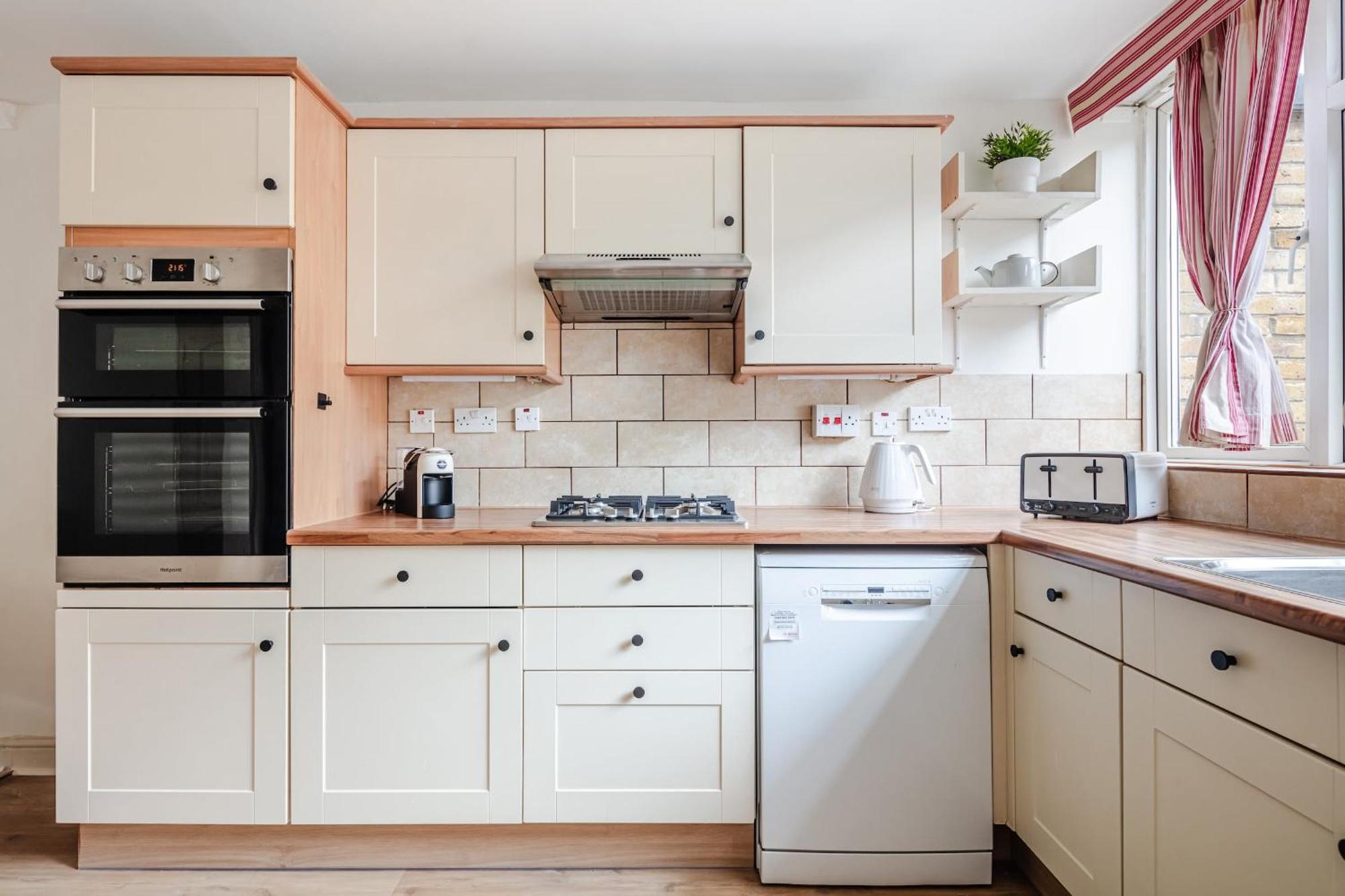 River Thames & Tate Britain - 4br With Patio - Cityapartmentstay Apartment