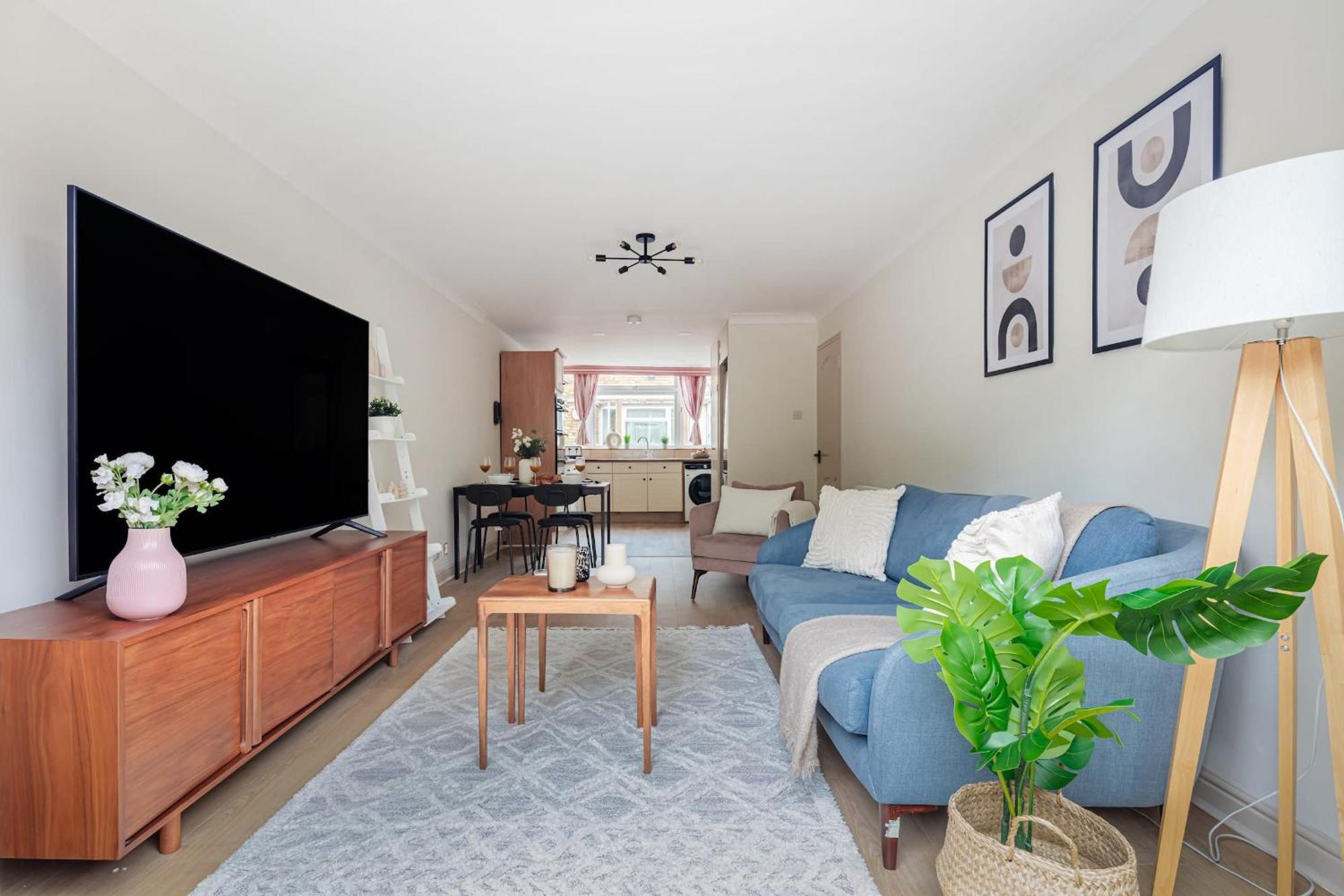 River Thames & Tate Britain - 4br With Patio - Cityapartmentstay Apartment London
