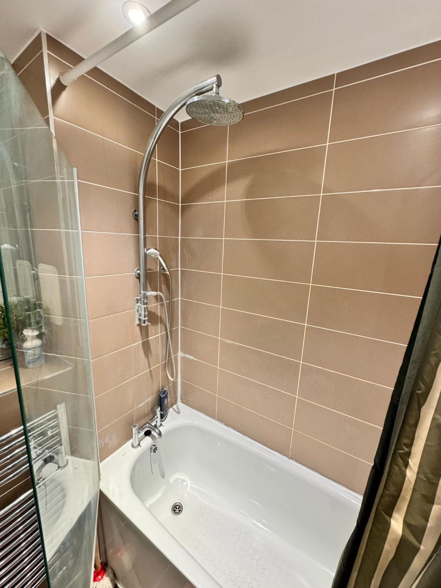 Luxury In Canary Wharf Guest house *