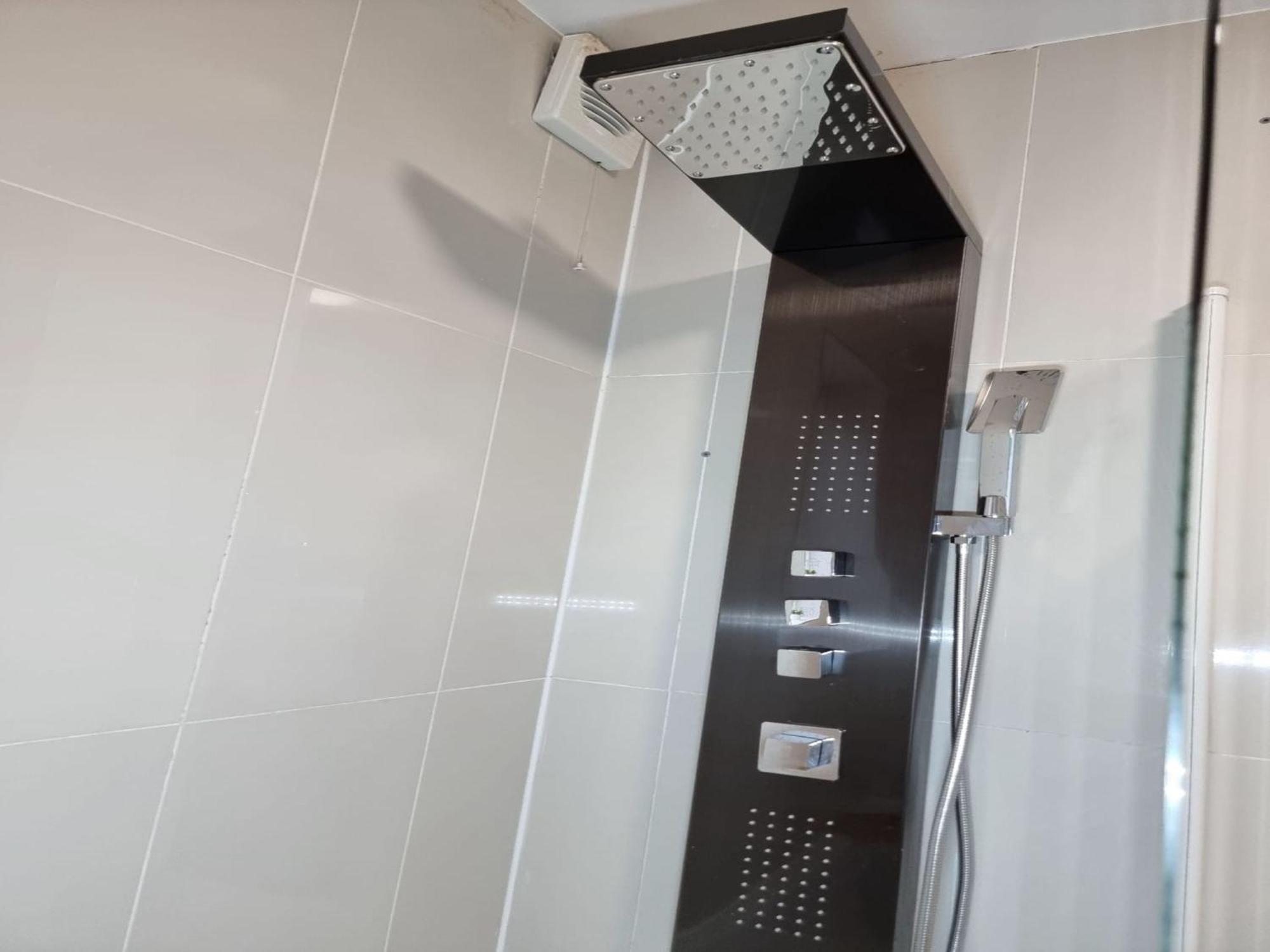 Century House Luxury Apartment