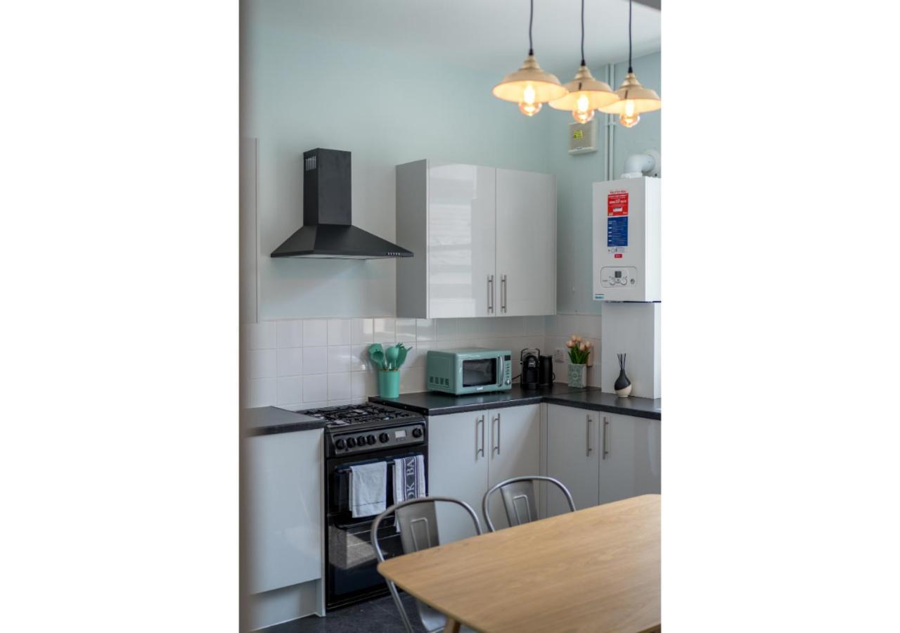 Joivy Splendid Townhouse Flat With Backyard