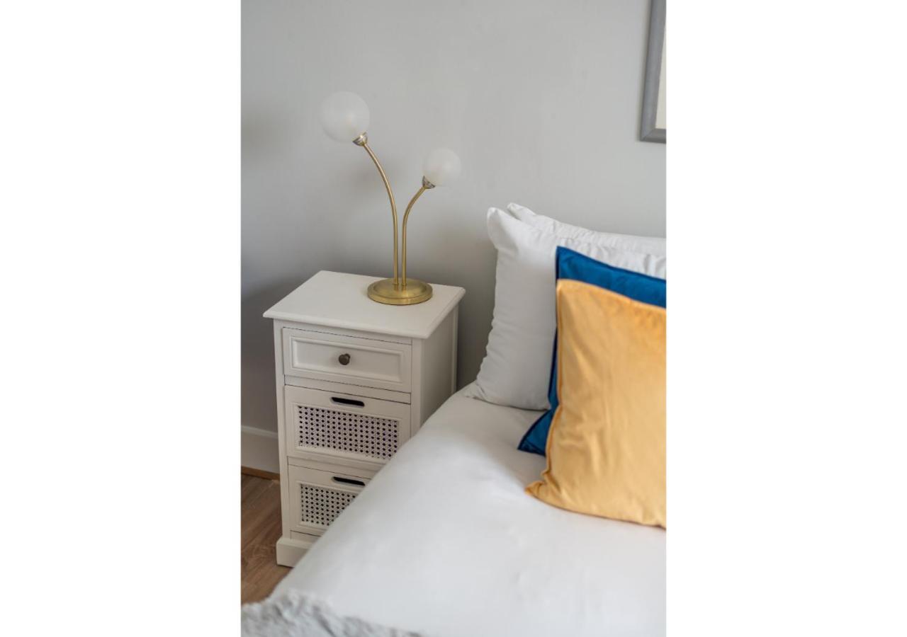 Joivy Splendid Townhouse Flat With Backyard
