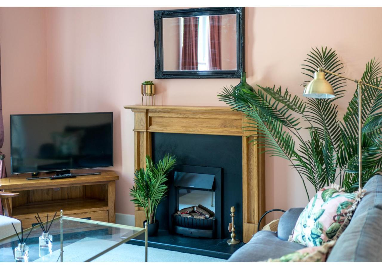 Joivy Splendid Townhouse Flat With Backyard Apartment