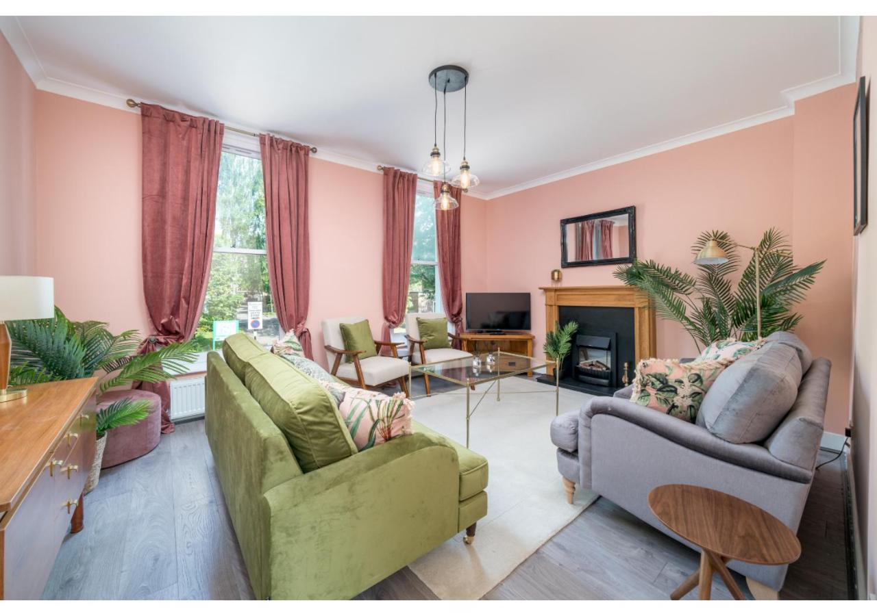 Apartment Joivy Splendid Townhouse Flat With Backyard *