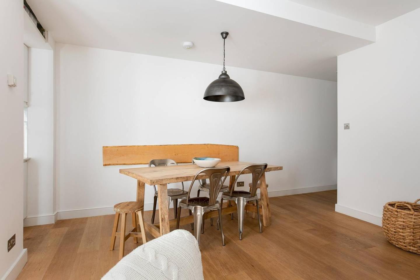 Stylish 2br In West Kensington , 4 Guests * Londres
