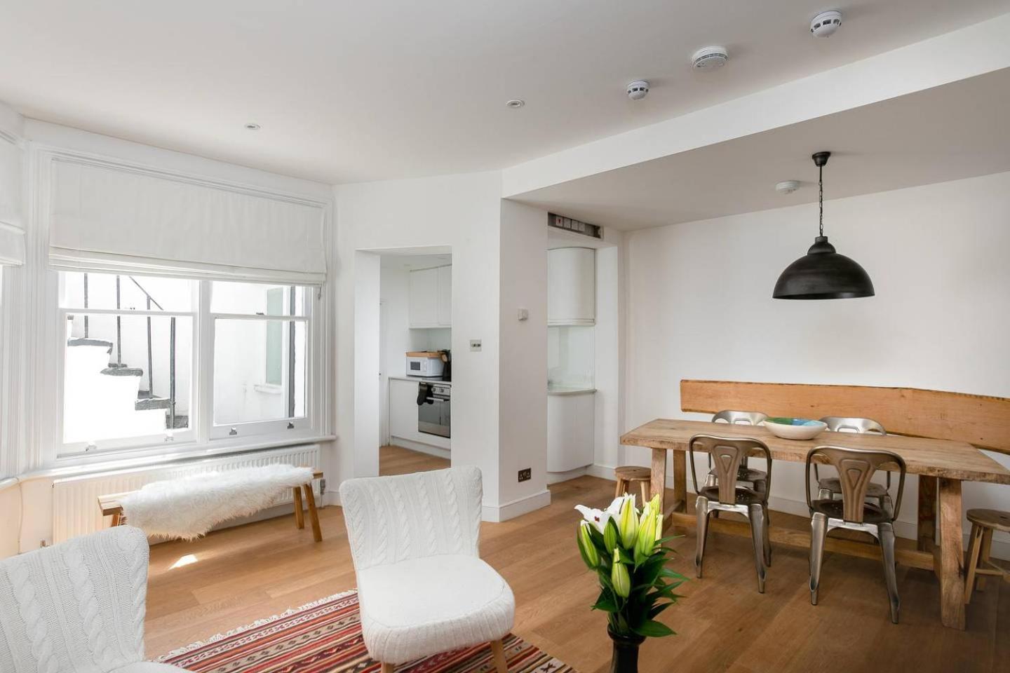 Stylish 2br In West Kensington , 4 Guests * Londres