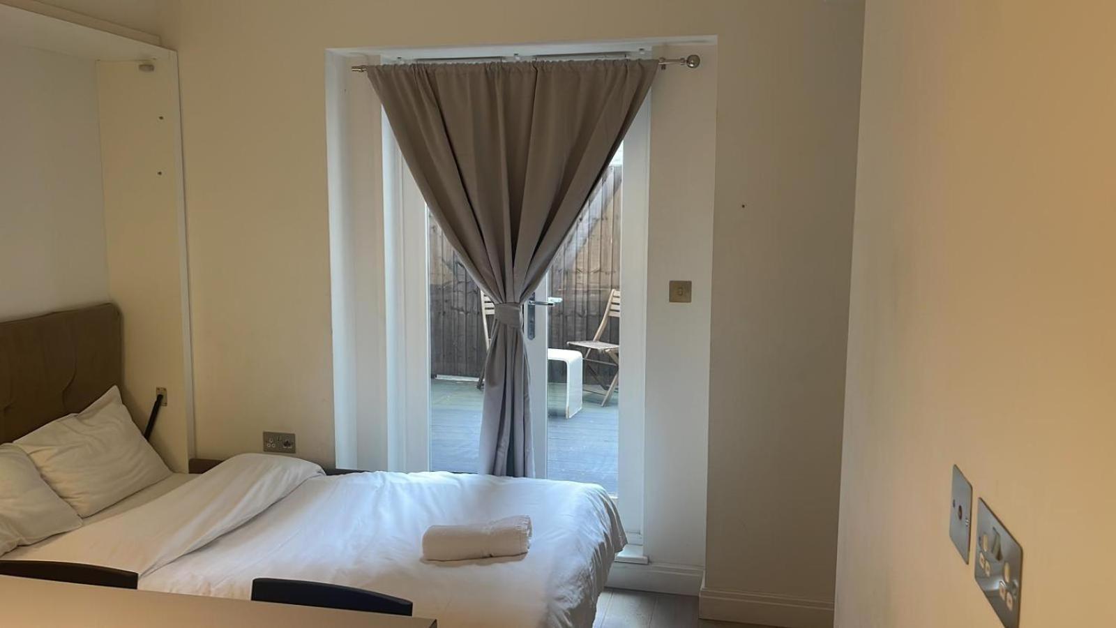 The Chapter- Knightsbridge Apartment