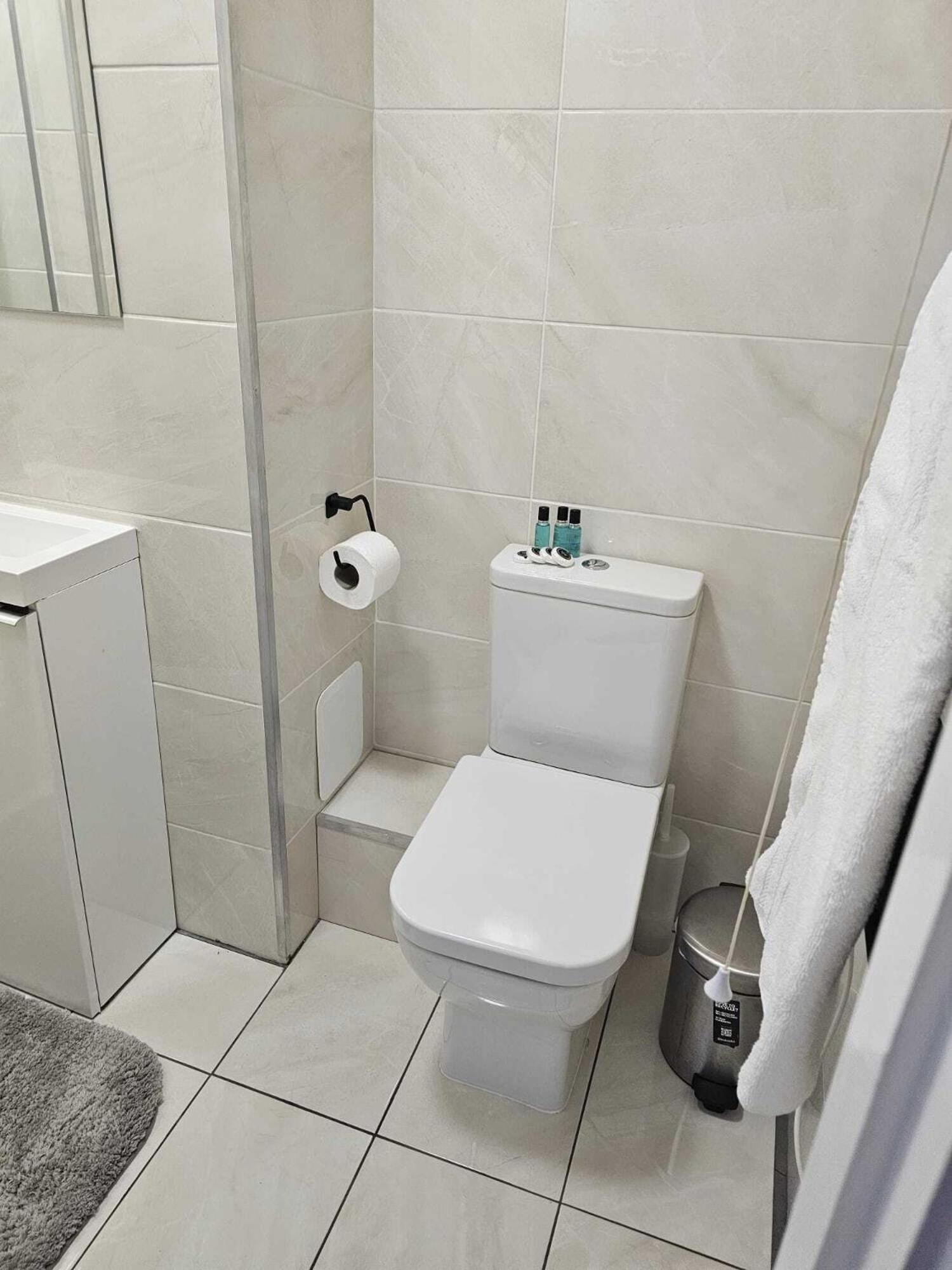 The Chapter- Knightsbridge Apartment *