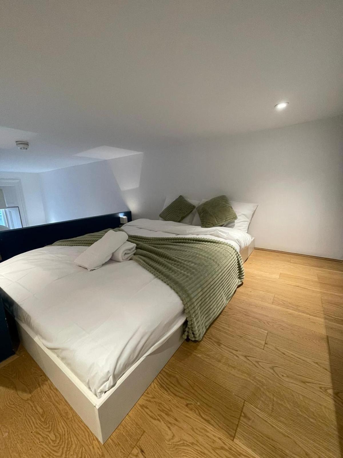 The Chapter- Knightsbridge Apartment London