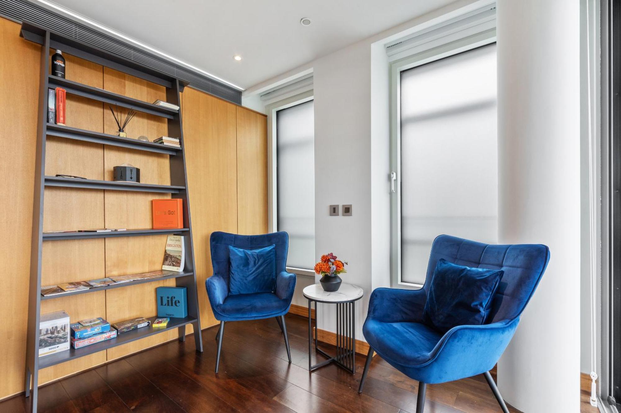 Apartment 3bed 3bath With 2xbalconies In London