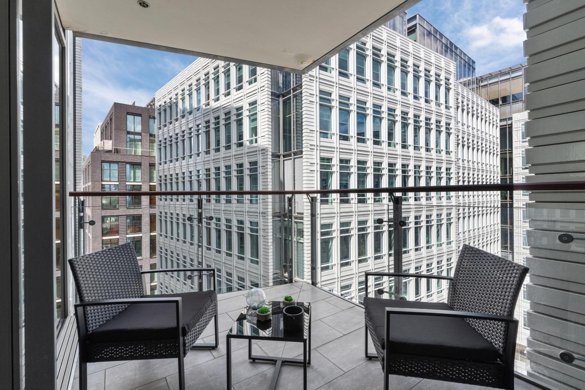 Leilighet 3bed 3bath With 2xbalconies In