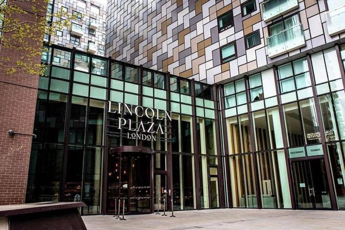 Apartment Modern Two Bed Serviced In Canary Wharf - Perfect For Long Stay, Business, Leisure And Relocations *