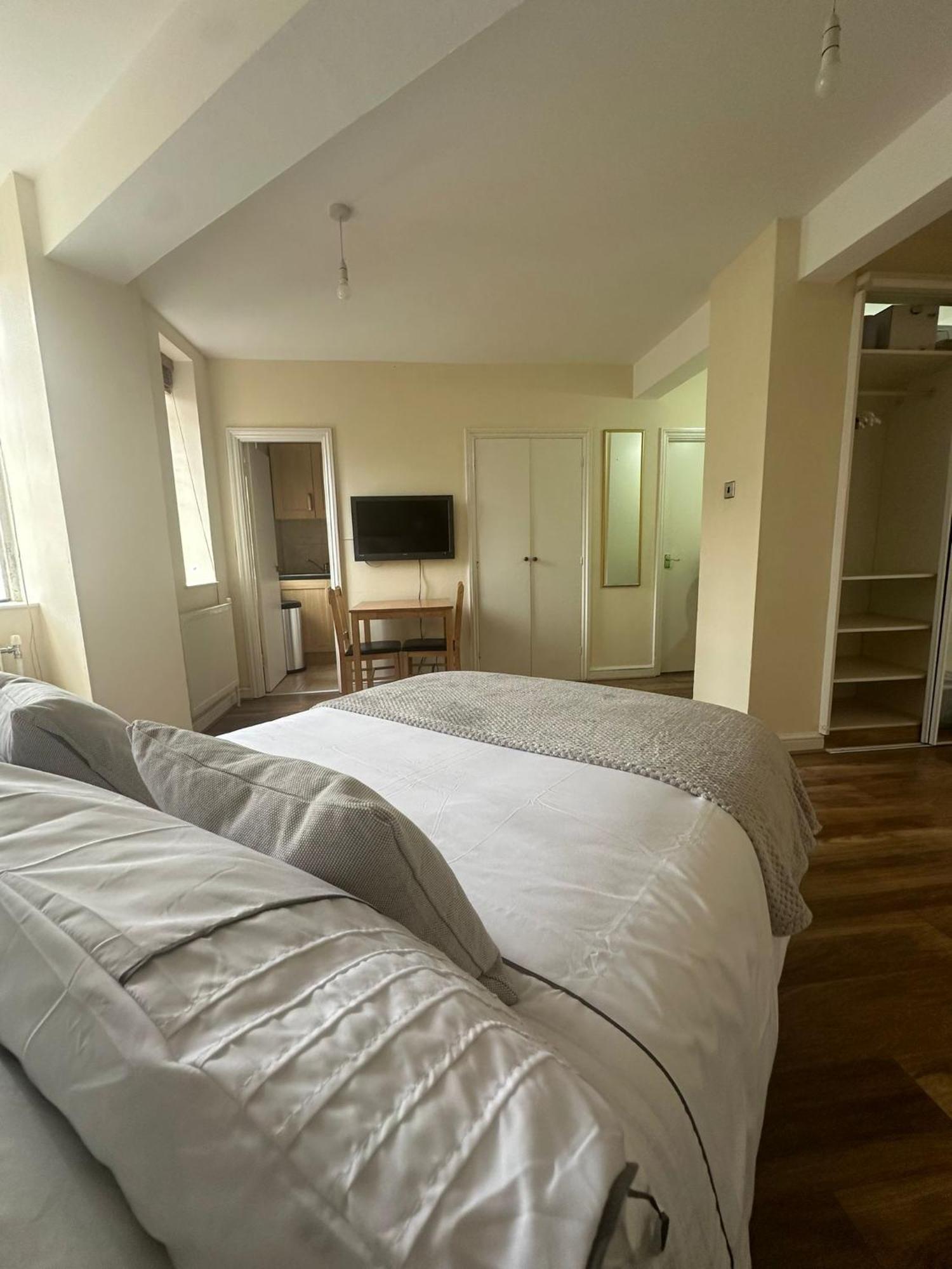 Appartement Beautiful, Cosy Studio Chelsea Londen