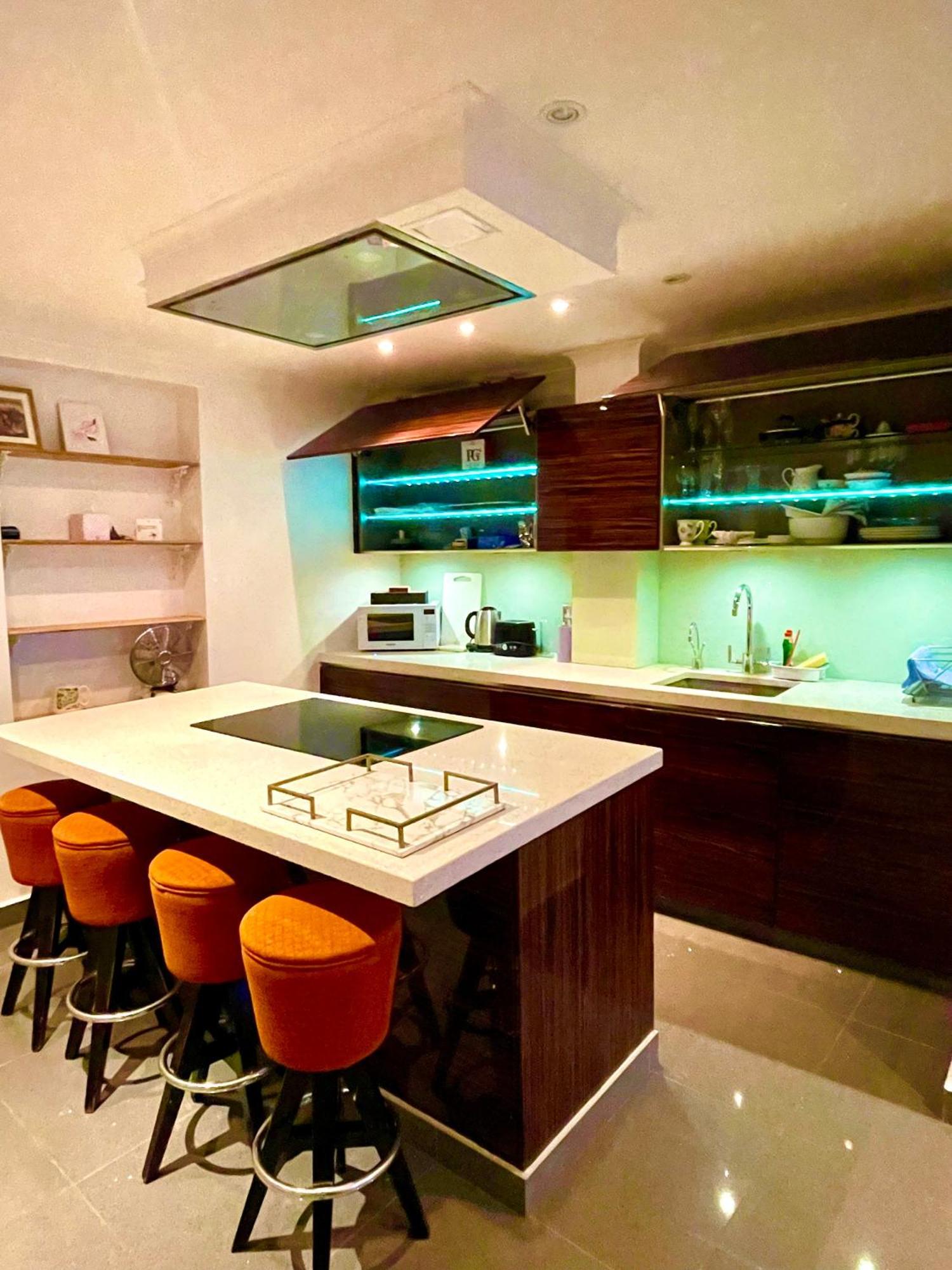 Private 1 Bed Flat In Chelsea Apartment London