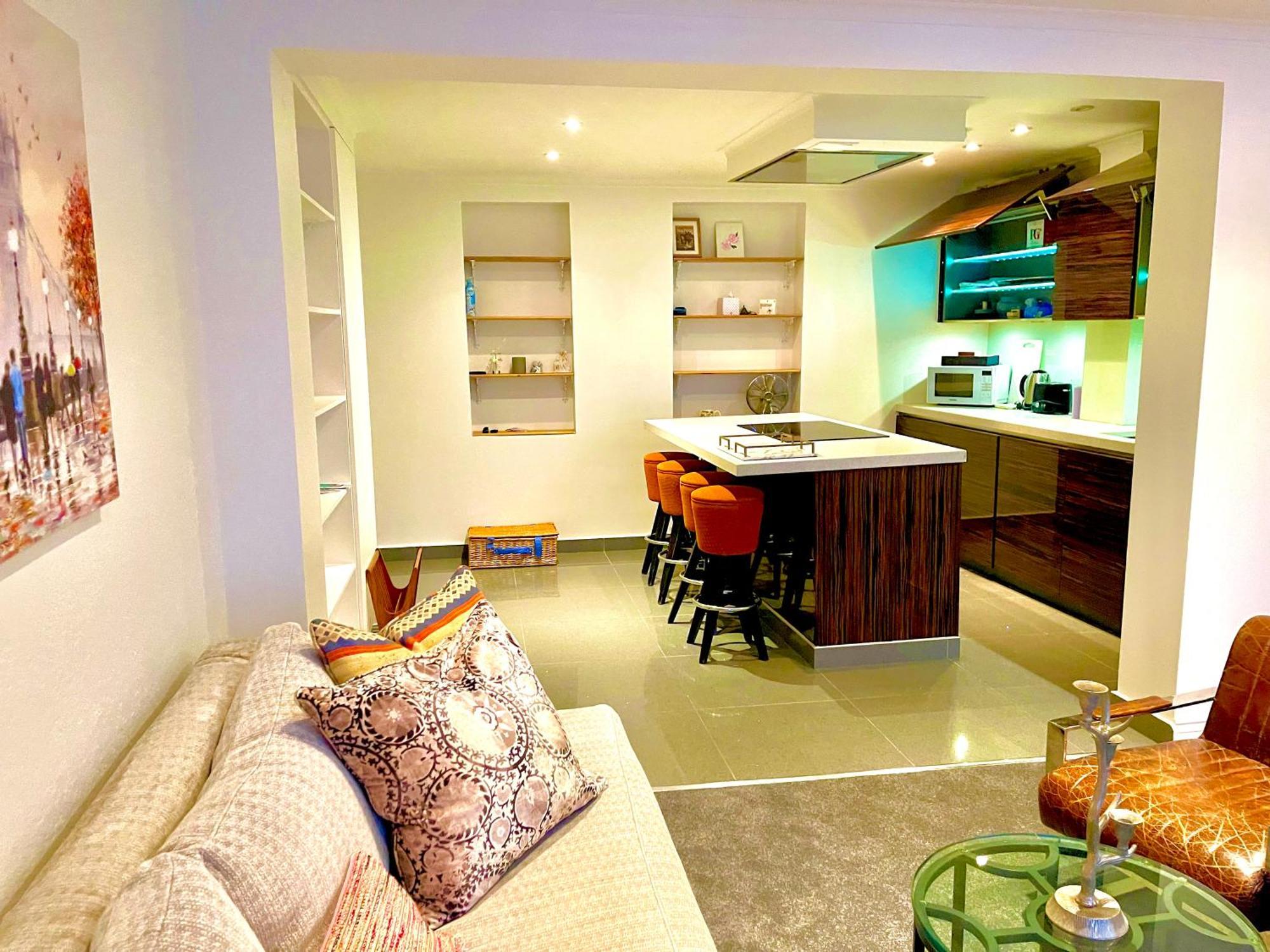 Private 1 Bed Flat In Chelsea