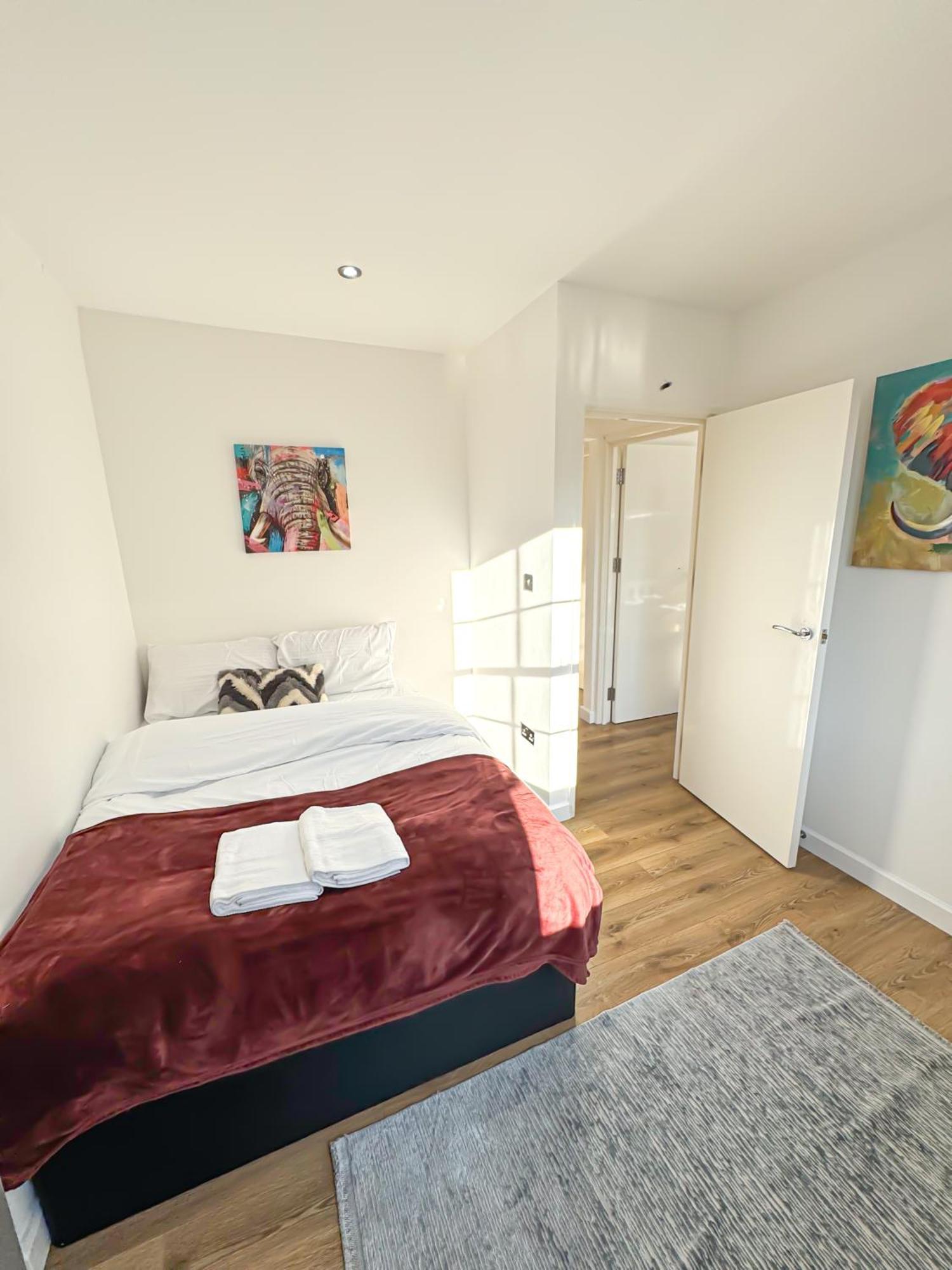 Luxury Flat For 6 - 5 Min Walk From Camden Market Hw4 * Londen