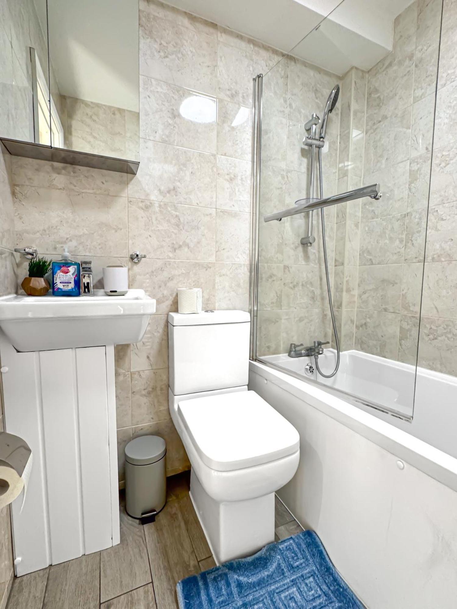 Luxury Flat For 6 - 5 Min Walk From Camden Market Hw4 London