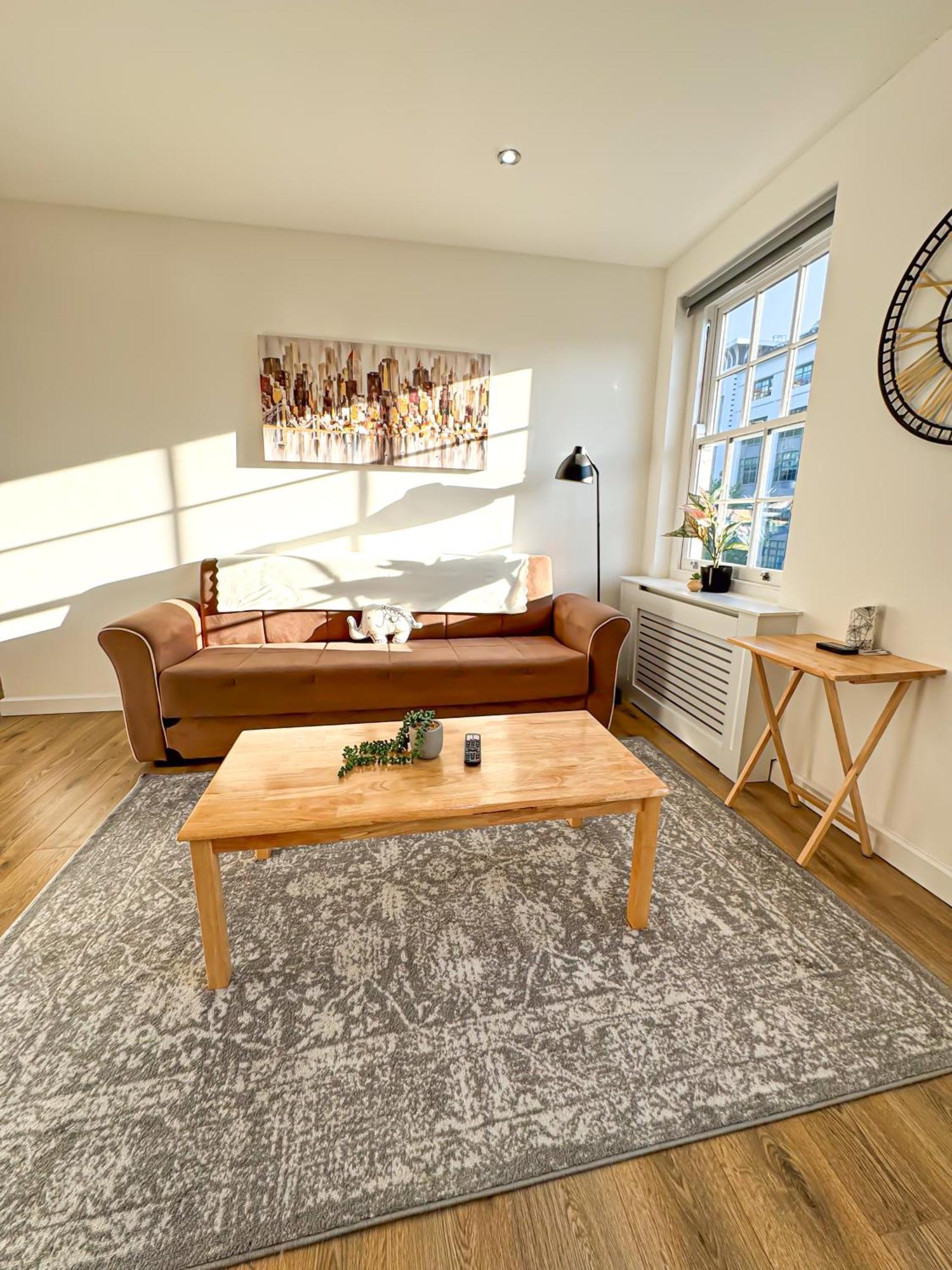 Luxury Flat For 6 - 5 Min Walk From Camden Market Hw4 * Londen