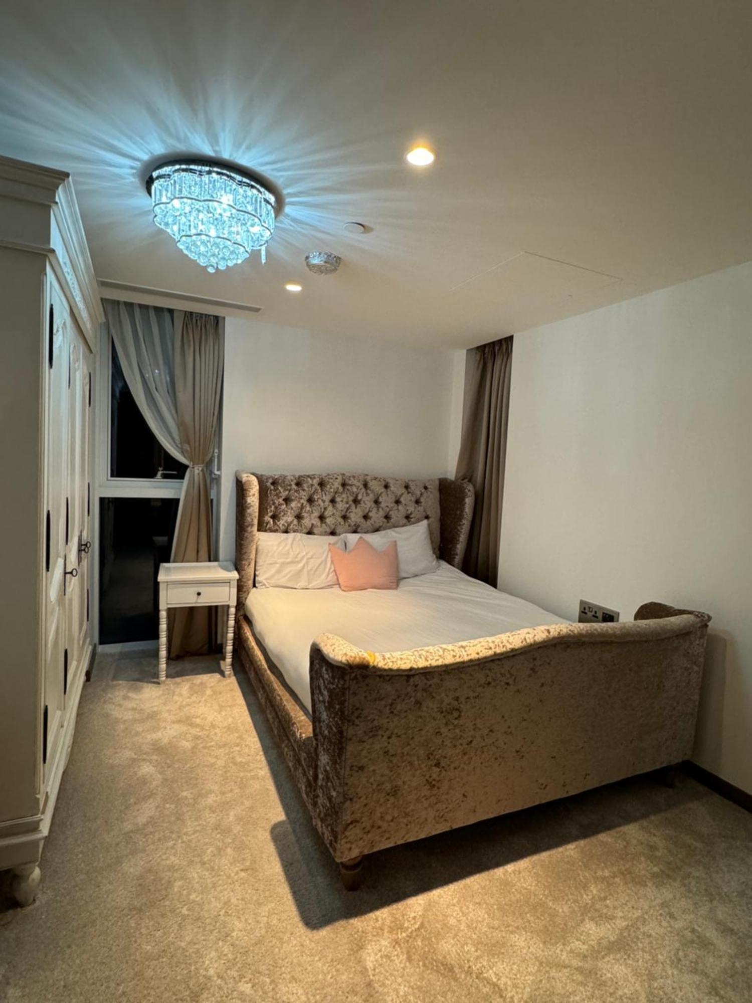 Luxury Flat In Paddington Apartment