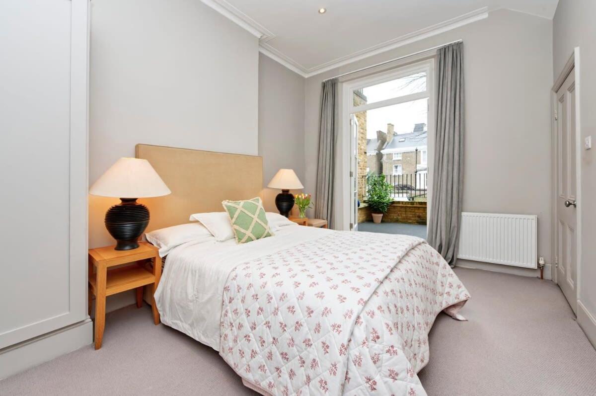 Apartment Long Discount Large Bright First-floor Flat London