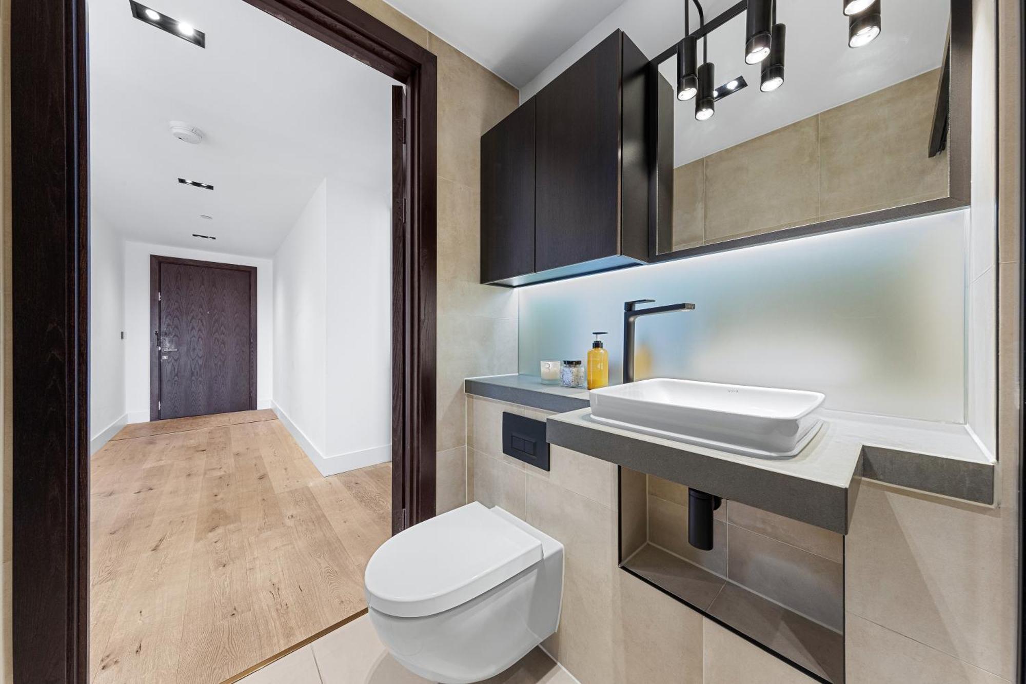 Heart Of Panoramic View 2 Bedroom Designer Luxury - Pool And Gym Access Londres