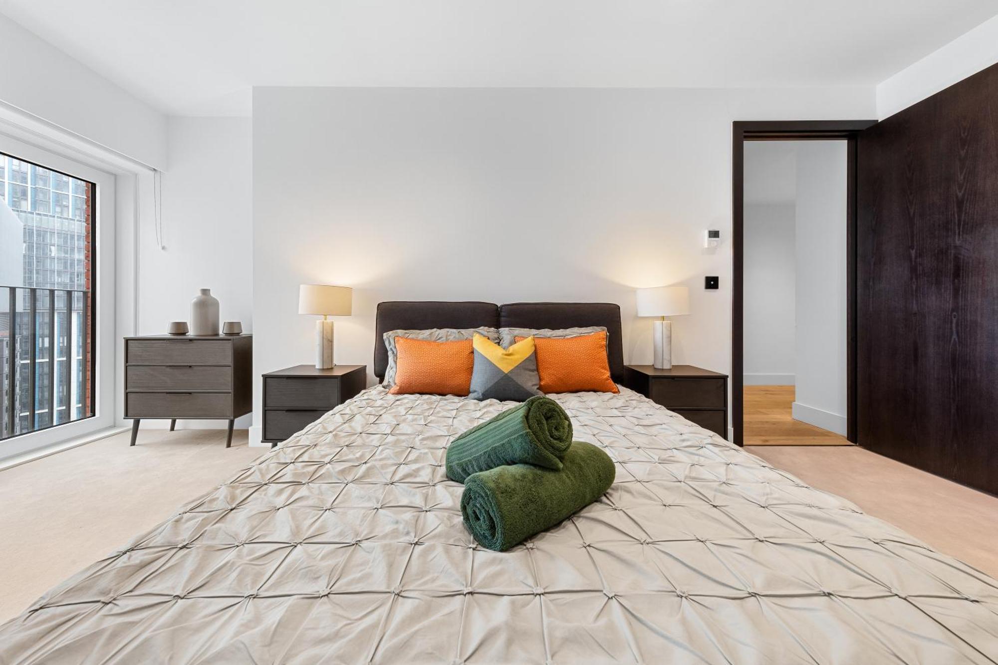 Heart Of Panoramic View 2 Bedroom Designer Luxury - Pool And Gym Access Apartamento Londres